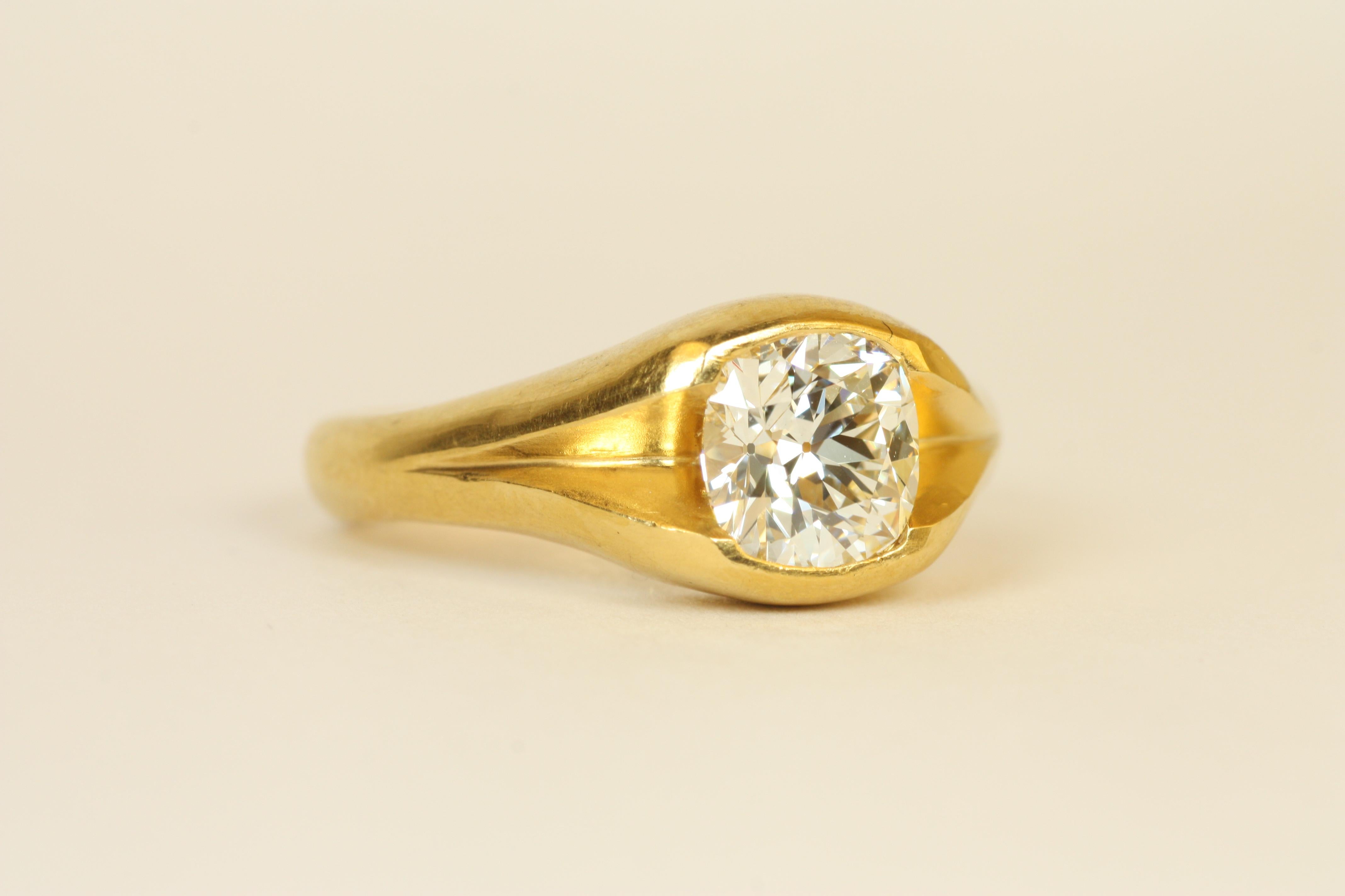 Women's 1.50 Carat Old Mine Cut Diamond 22K Gold Solitaire Split-Shank Engagement Ring For Sale
