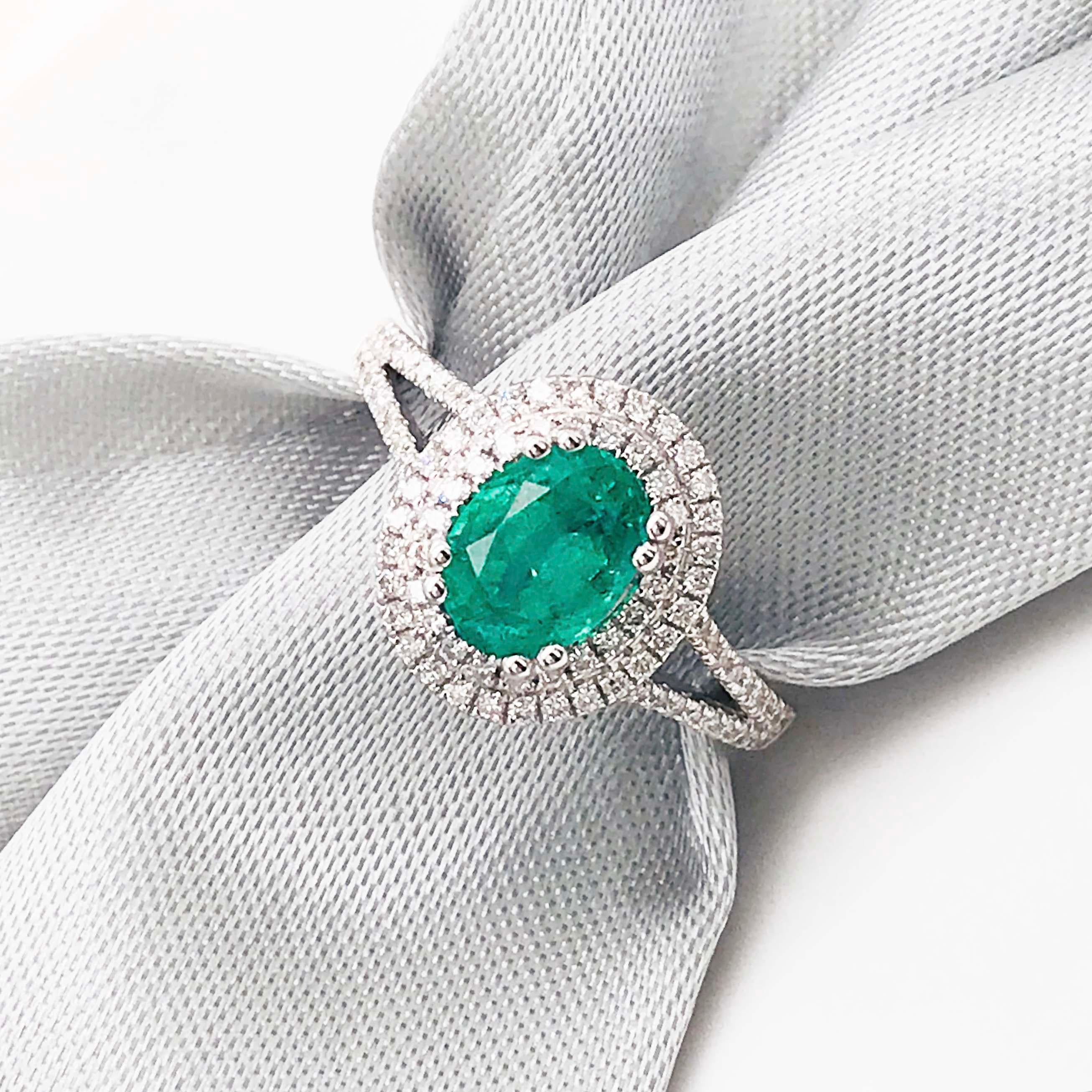 The stunner genuine emerald and diamond ring is breathtaking with a 1.19-carat genuine emerald gemstone set in the center. The genuine Brazilian emerald gemstone has been cut in an oval shape that showcased the emerald natural green perfectly. This