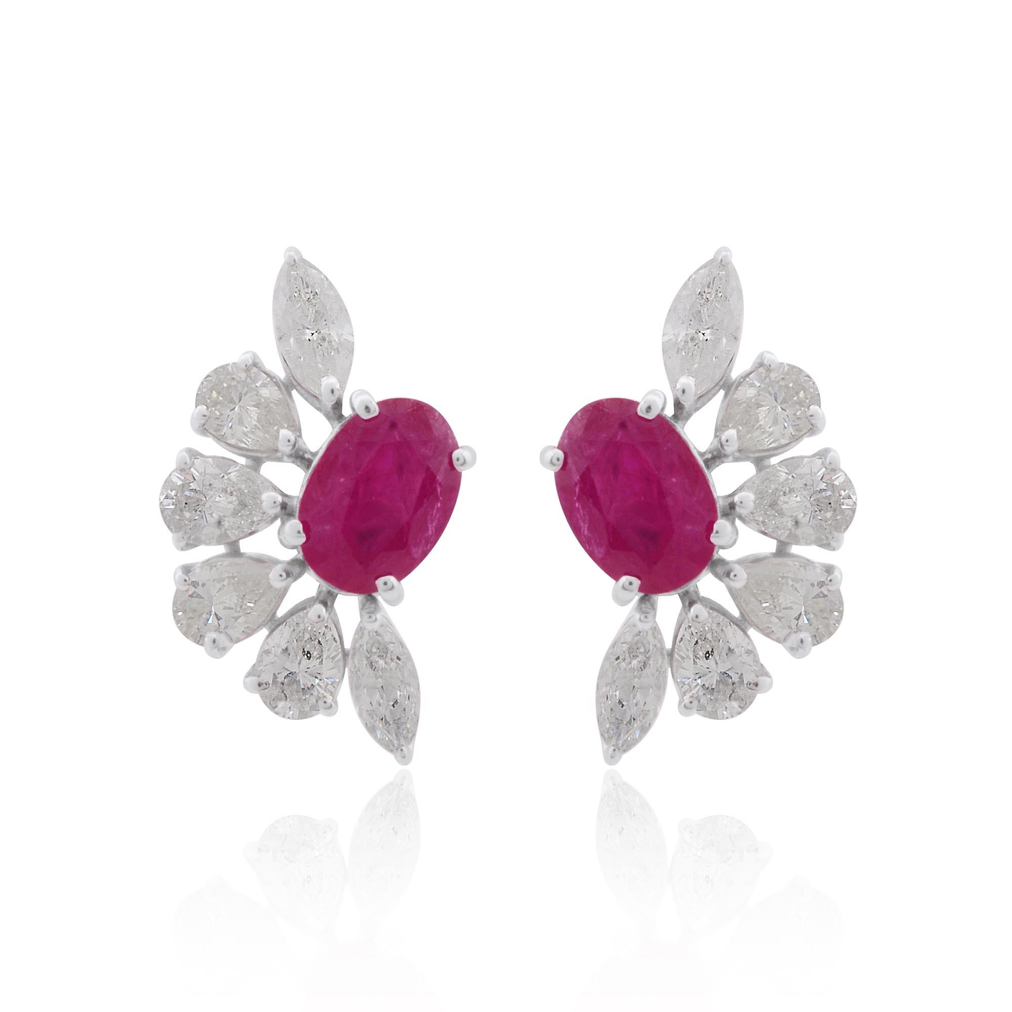 Code d'article :- STE-1047
Poids brut :- 3.07 gm
Or blanc 10k Poids :- 2.43 gm
Poids du diamant :- 1.70 ct (pureté SI et couleur HI)
Poids du rubis :- 1,50 ct
Taille des boucles d'oreilles :- 17x10 mm environ.

✦ Taille
.....................
Nous