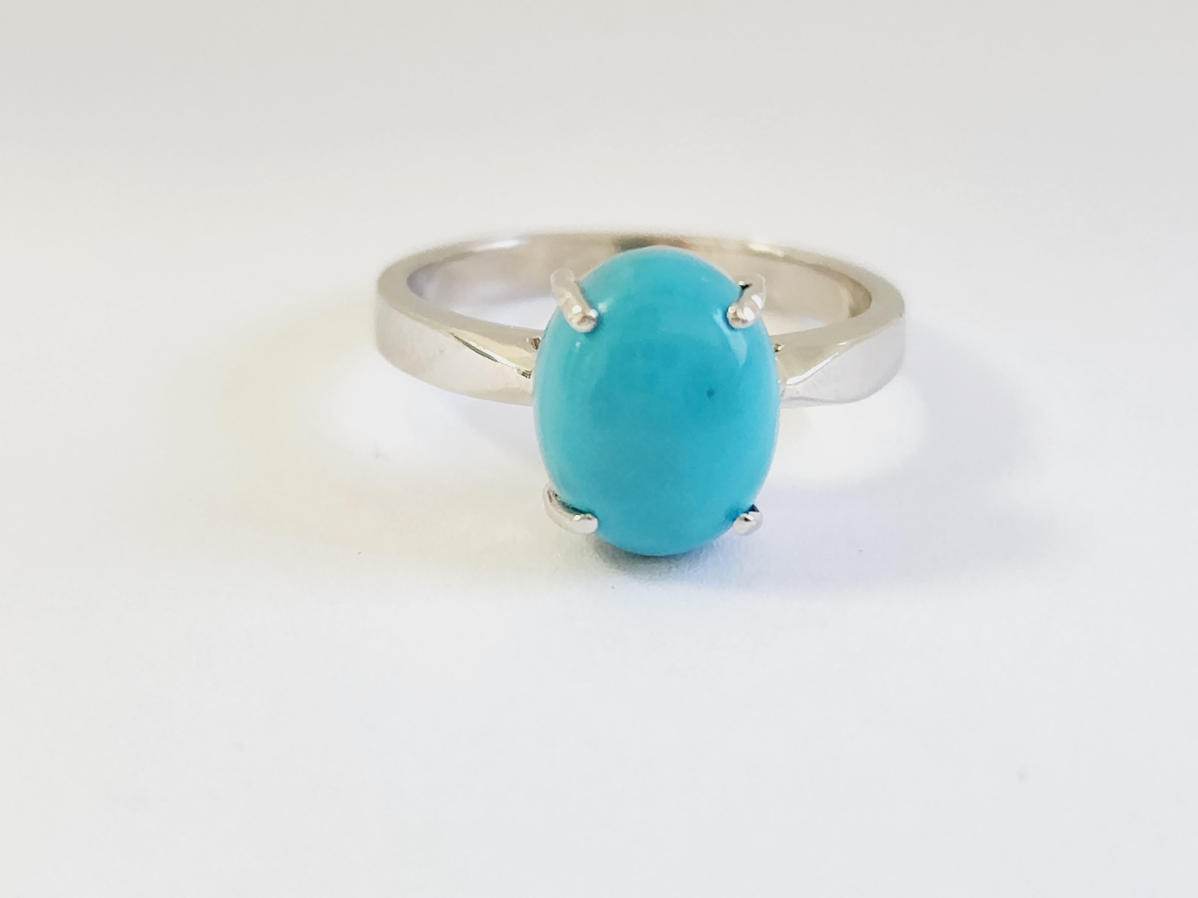 1.50 Carat Oval Shape Turquoise 14 Karat White Gold Ring, Set on 4 prong solitaire 
bague taille 6.5
