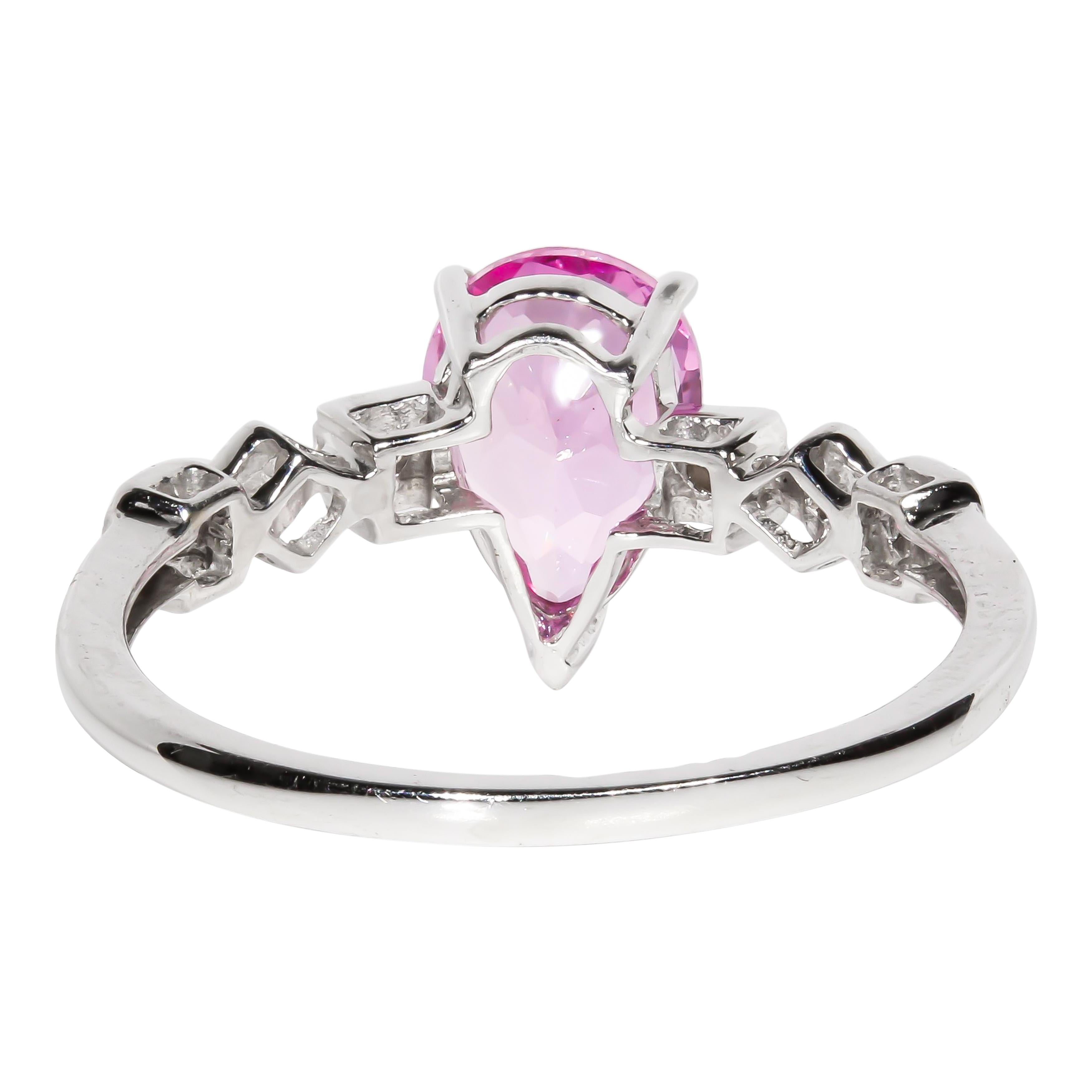 1.50 Carat Pink Topaz and Diamond Cocktail Ring In New Condition In Miami, FL