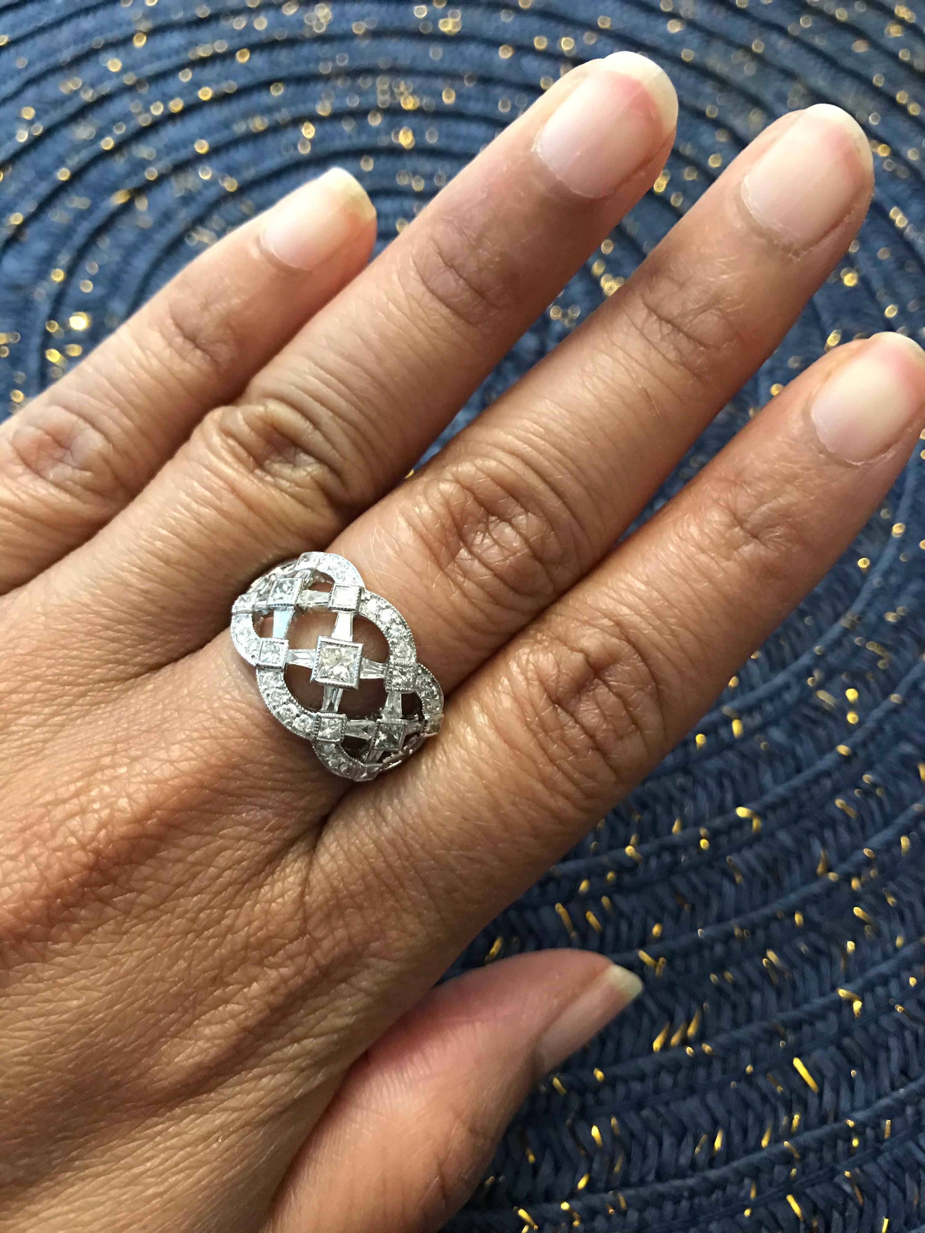 1.50 Carat Round and Princess Cut Diamond 14 Karat White Gold Cocktail Ring In New Condition For Sale In Los Angeles, CA