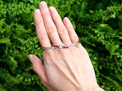 Bracelet jonc en or jaune avec rubis de 1,50 carat et diamants de 1,36 carat, c. 2010