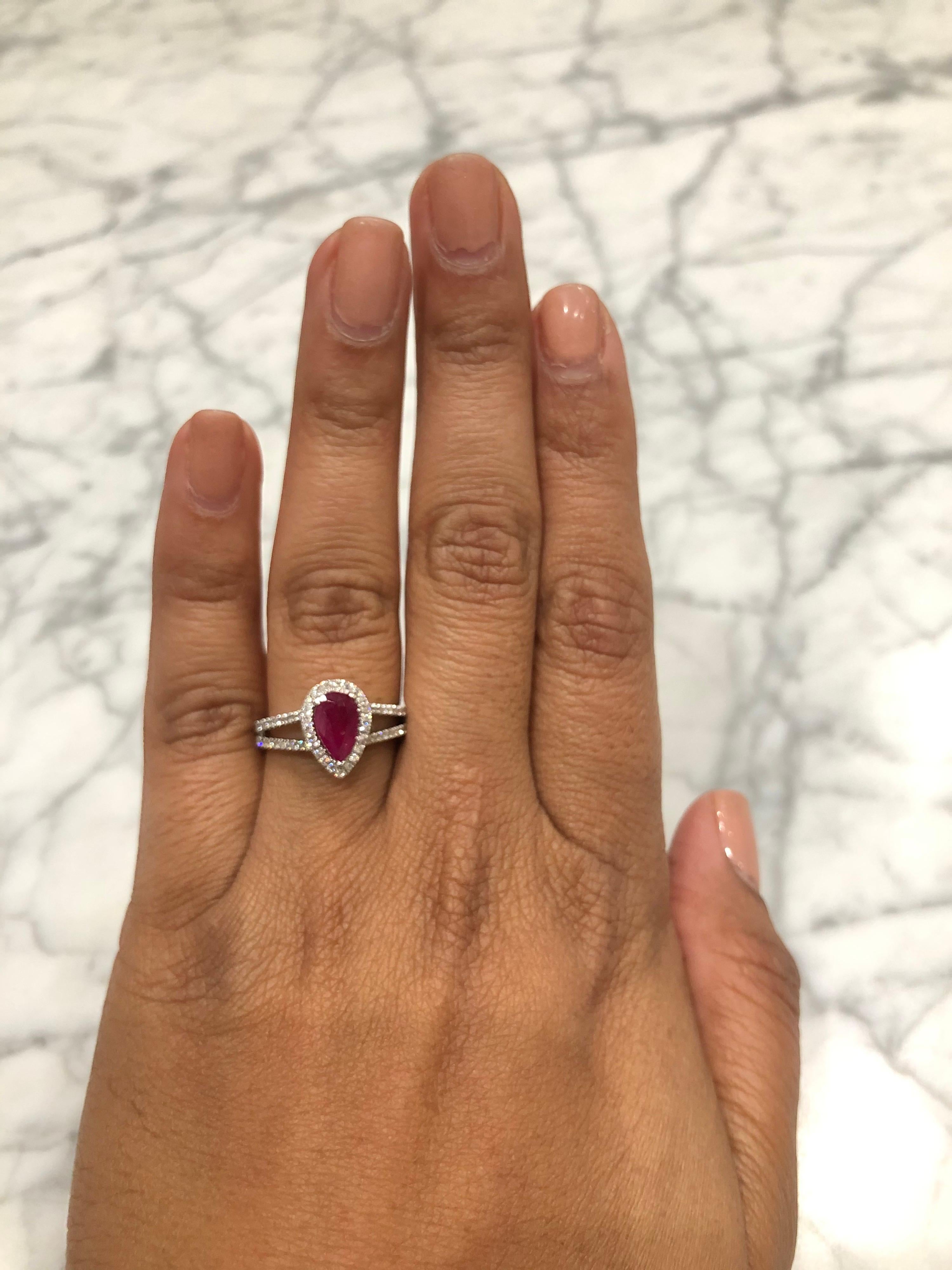 Contemporary Ruby Diamond 1.50 Carat 18 Karat White Gold Engagement Ring