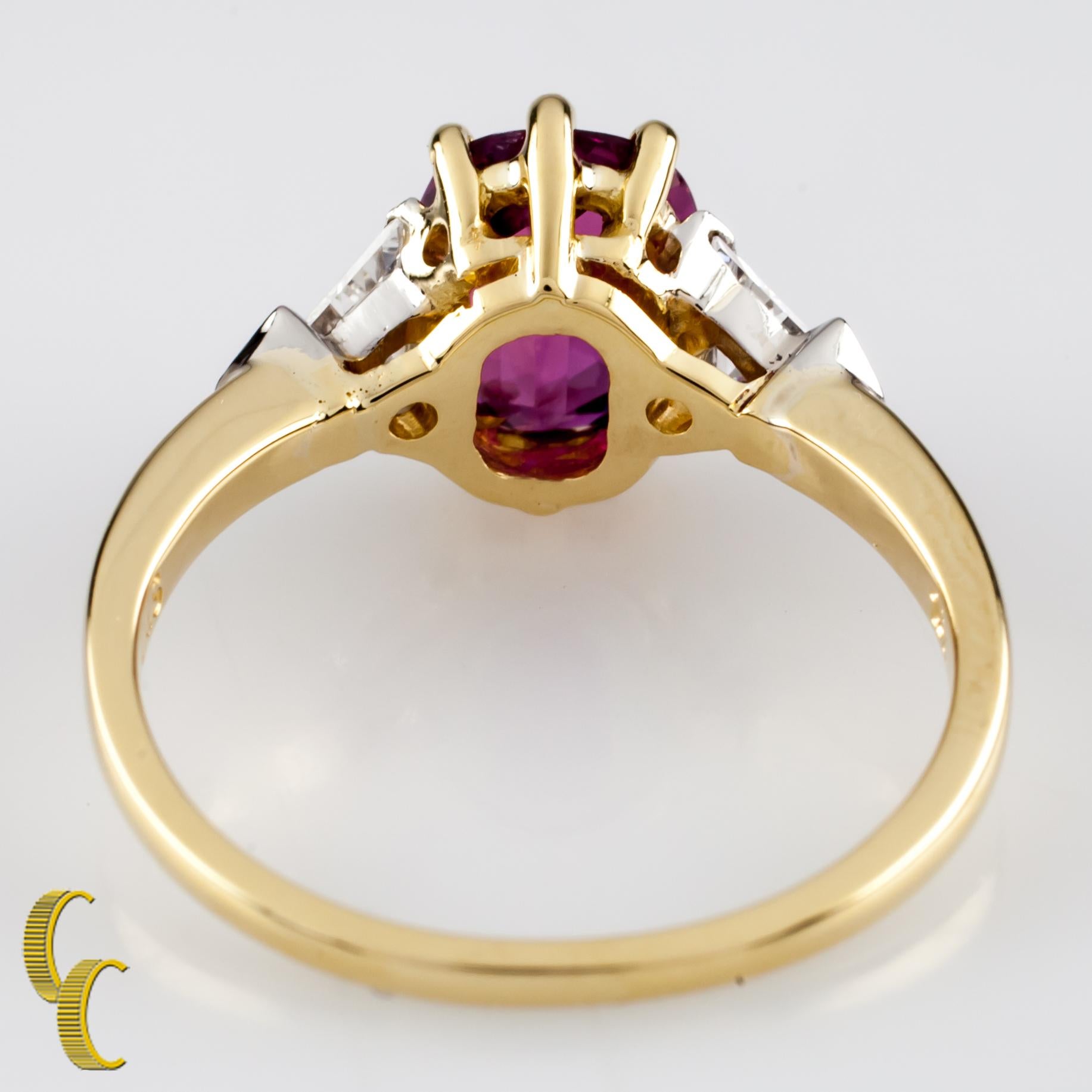 1.50 Carat Ruby with Trillion Diamond Accent 18 Karat Yellow Gold Ring For Sale 1