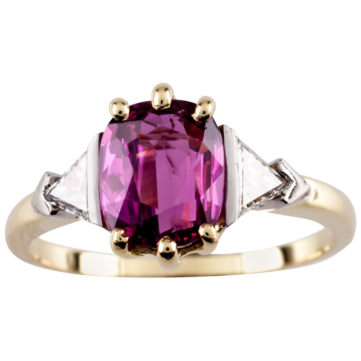 1.50 Carat Ruby with Trillion Diamond Accent 18 Karat Yellow Gold Ring For Sale
