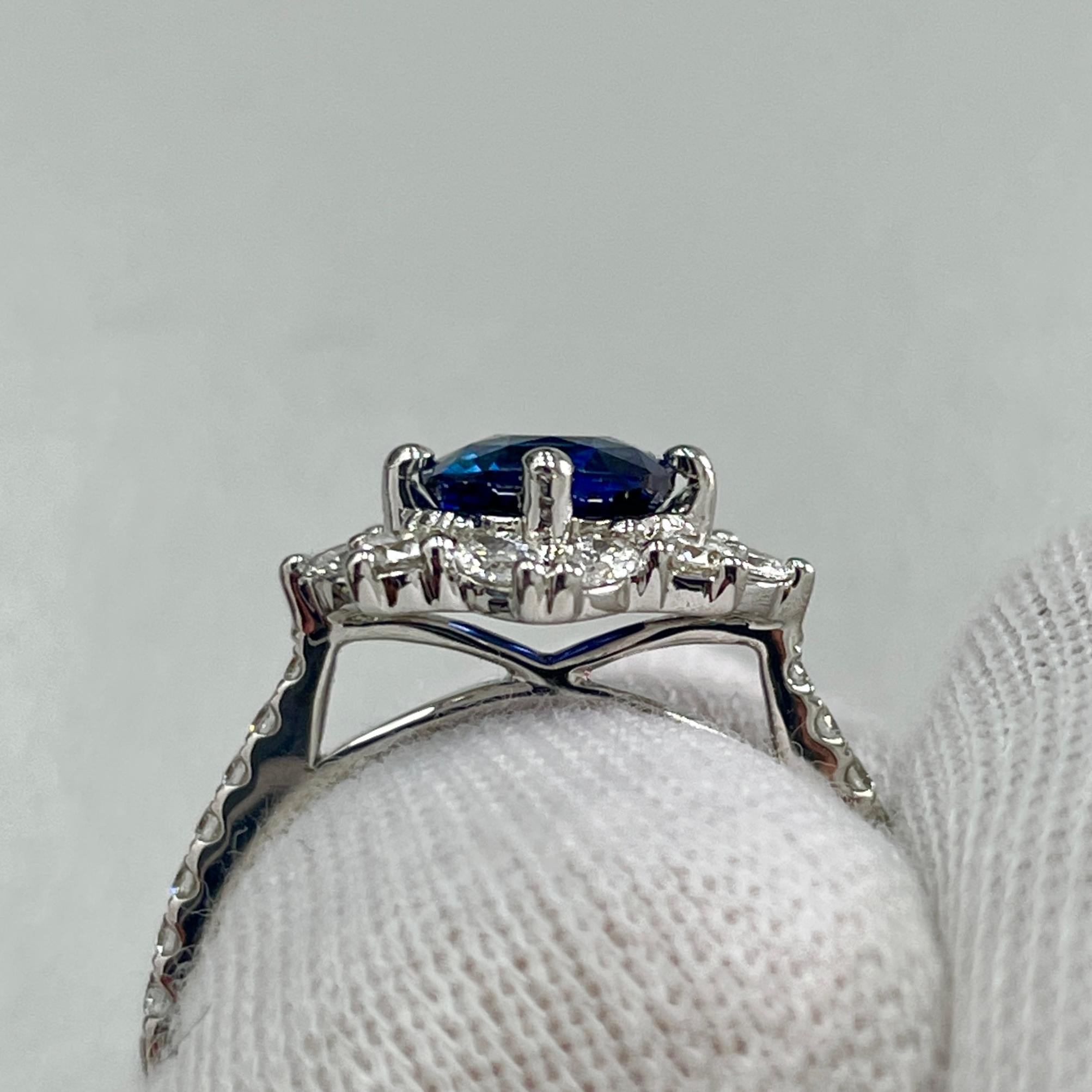 1.50 Carat Sapphire & Diamond White Gold Ring In New Condition For Sale In New York, NY