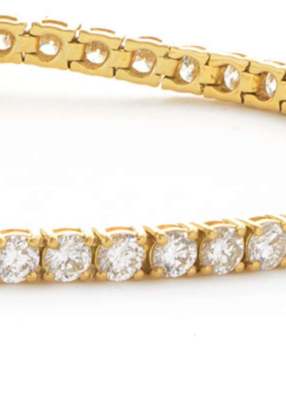 1.50 Carat Tennis Line Round Diamond 18 Karat Gold Four Claw Riviera Bracelet In New Condition For Sale In London, GB