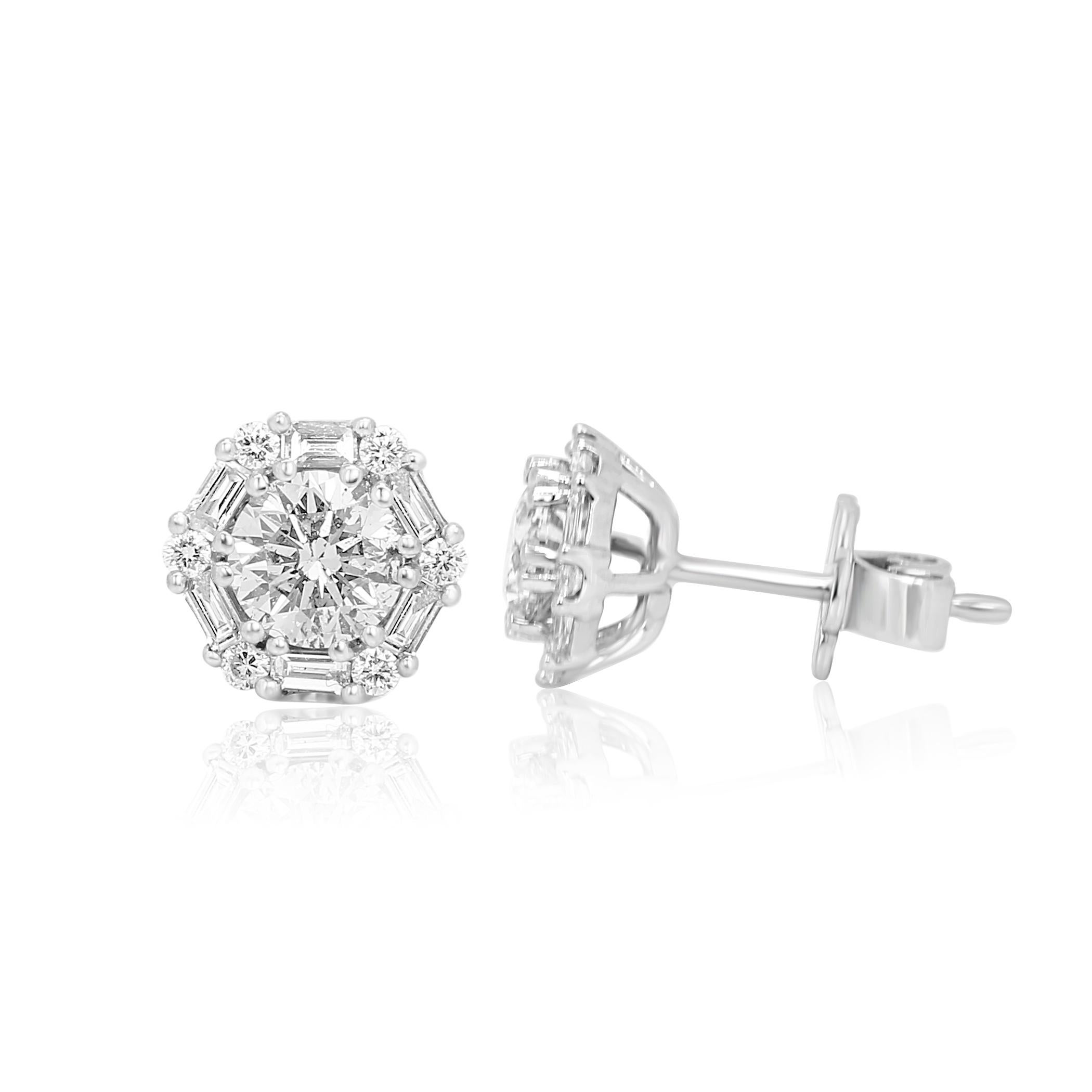 1.50 Carat Total Weight White Diamond Round Single Halo Gold Stud Earring In New Condition In NEW YORK, NY