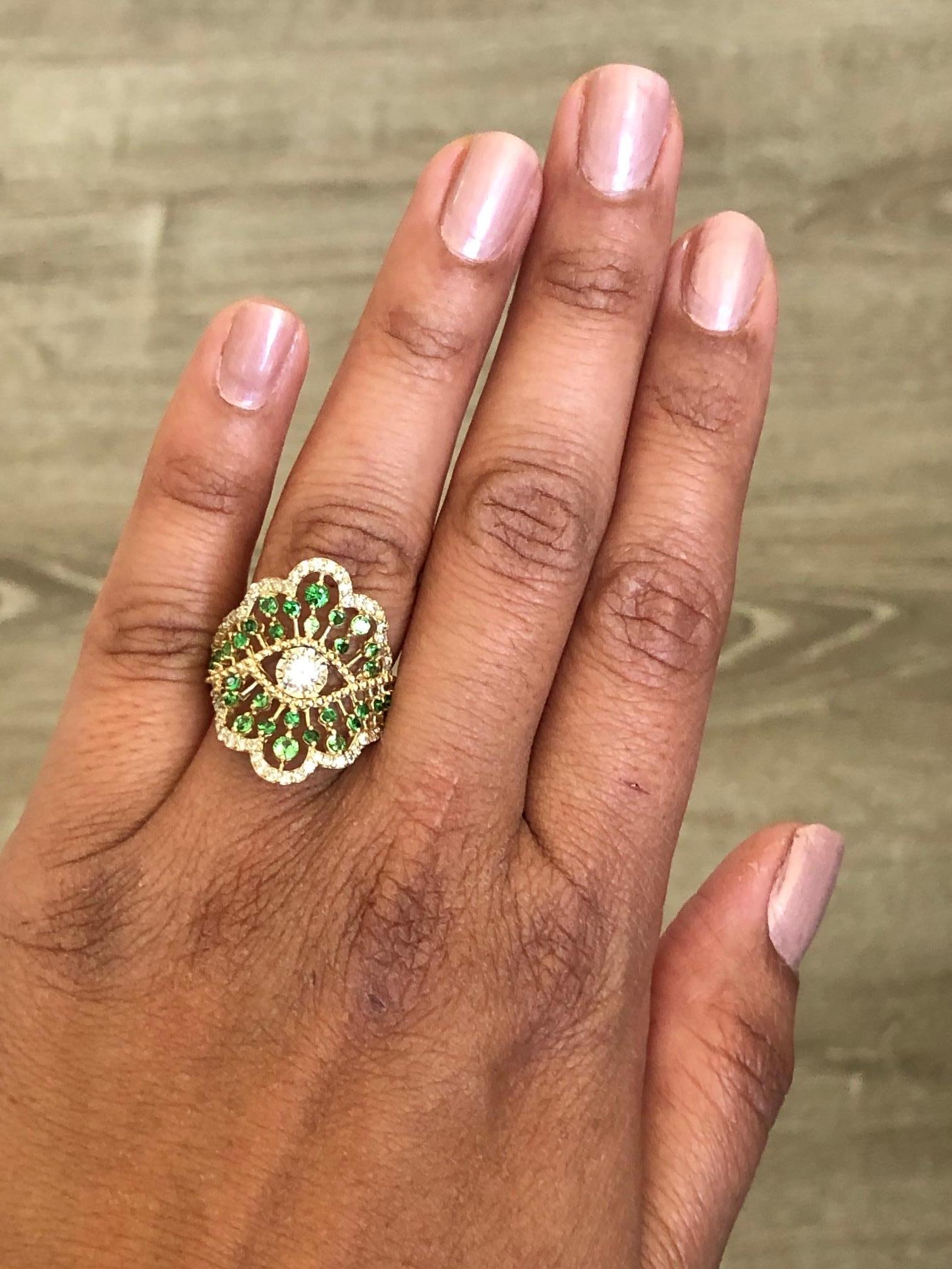1.50 Carat Tsavorite Diamond Yellow Gold Cocktail Ring In New Condition For Sale In Los Angeles, CA