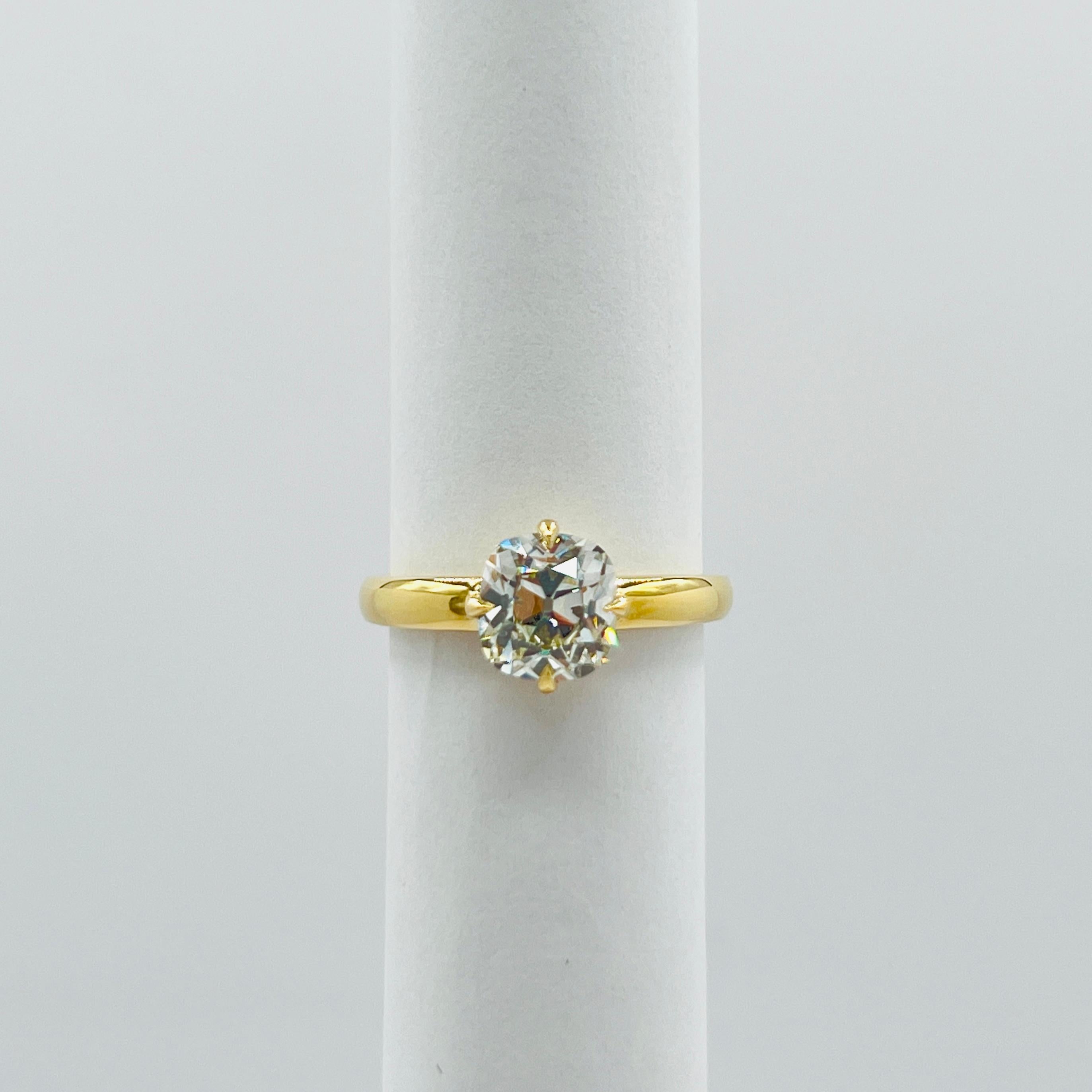 Bague solitaire en or jaune 18 carats, diamant blanc coussin de 1,50 carat Neuf - En vente à Los Angeles, CA