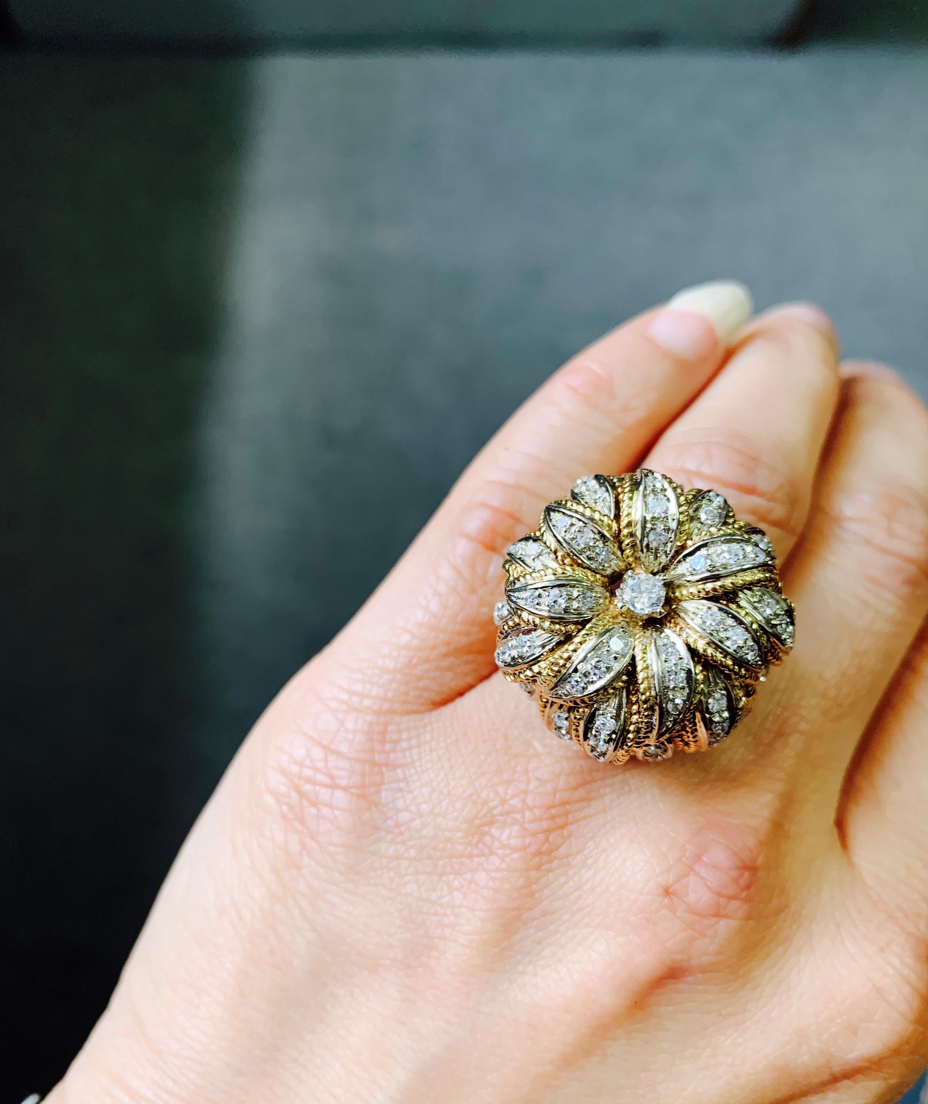 1.50 Carat White Round Brilliant Diamond Flower Ring in 18 Karat Gold For Sale 5