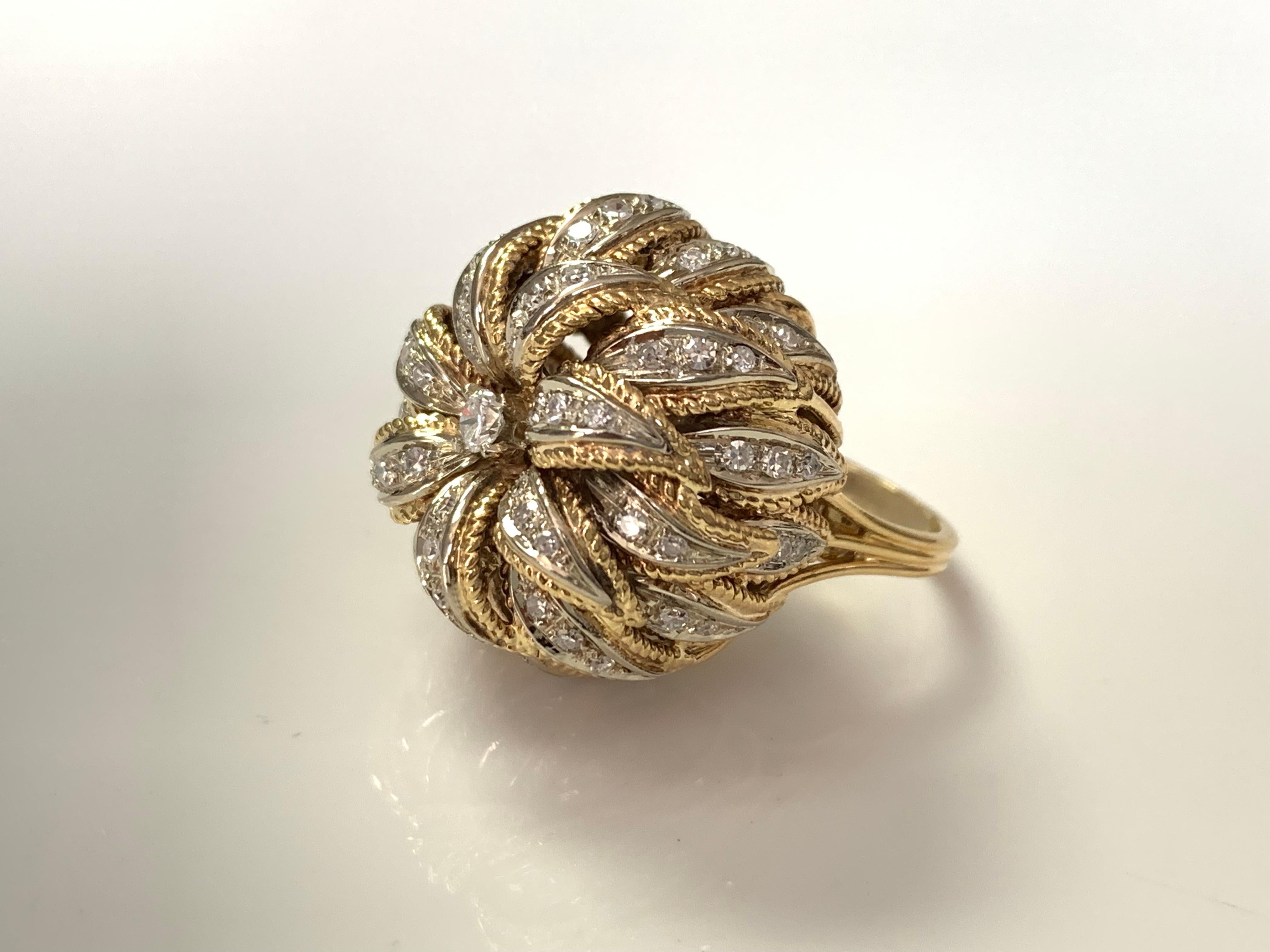 1.50 Carat White Round Brilliant Diamond Flower Ring in 18 Karat Gold For Sale 6