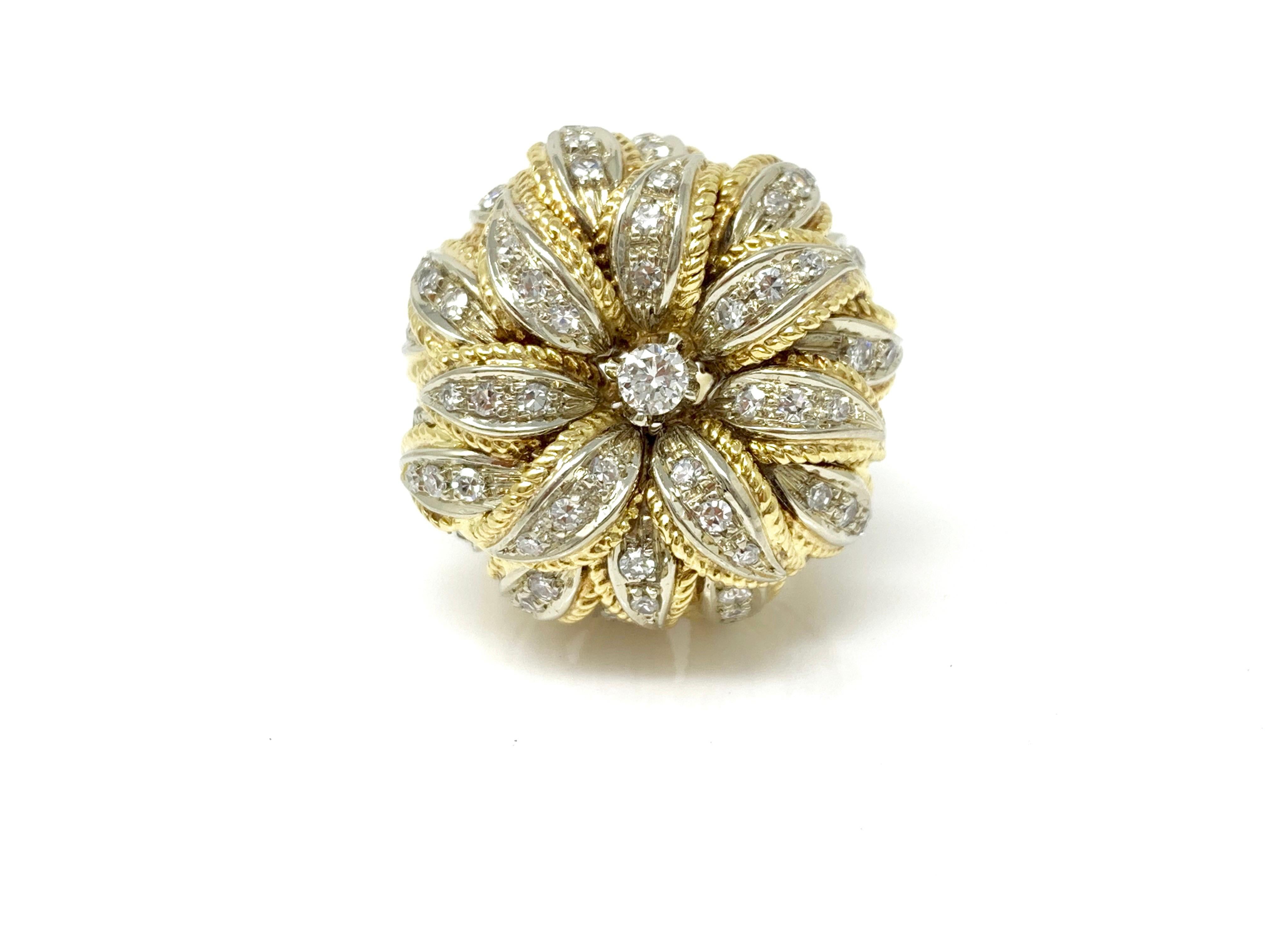 1.50 Carat White Round Brilliant Diamond Flower Ring in 18 Karat Gold For Sale 7