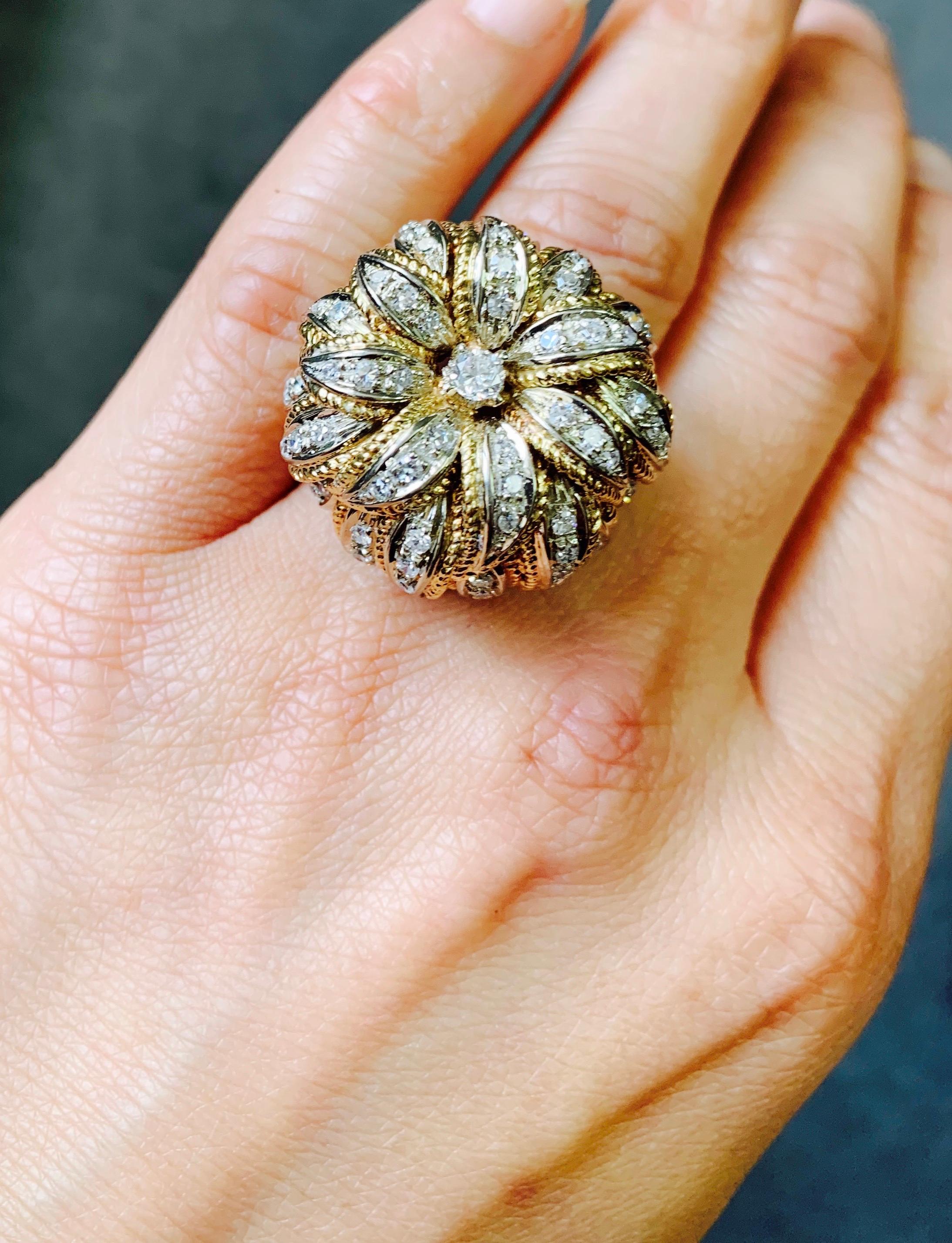 1.50 Carat White Round Brilliant Diamond Flower Ring in 18 Karat Gold For Sale 4