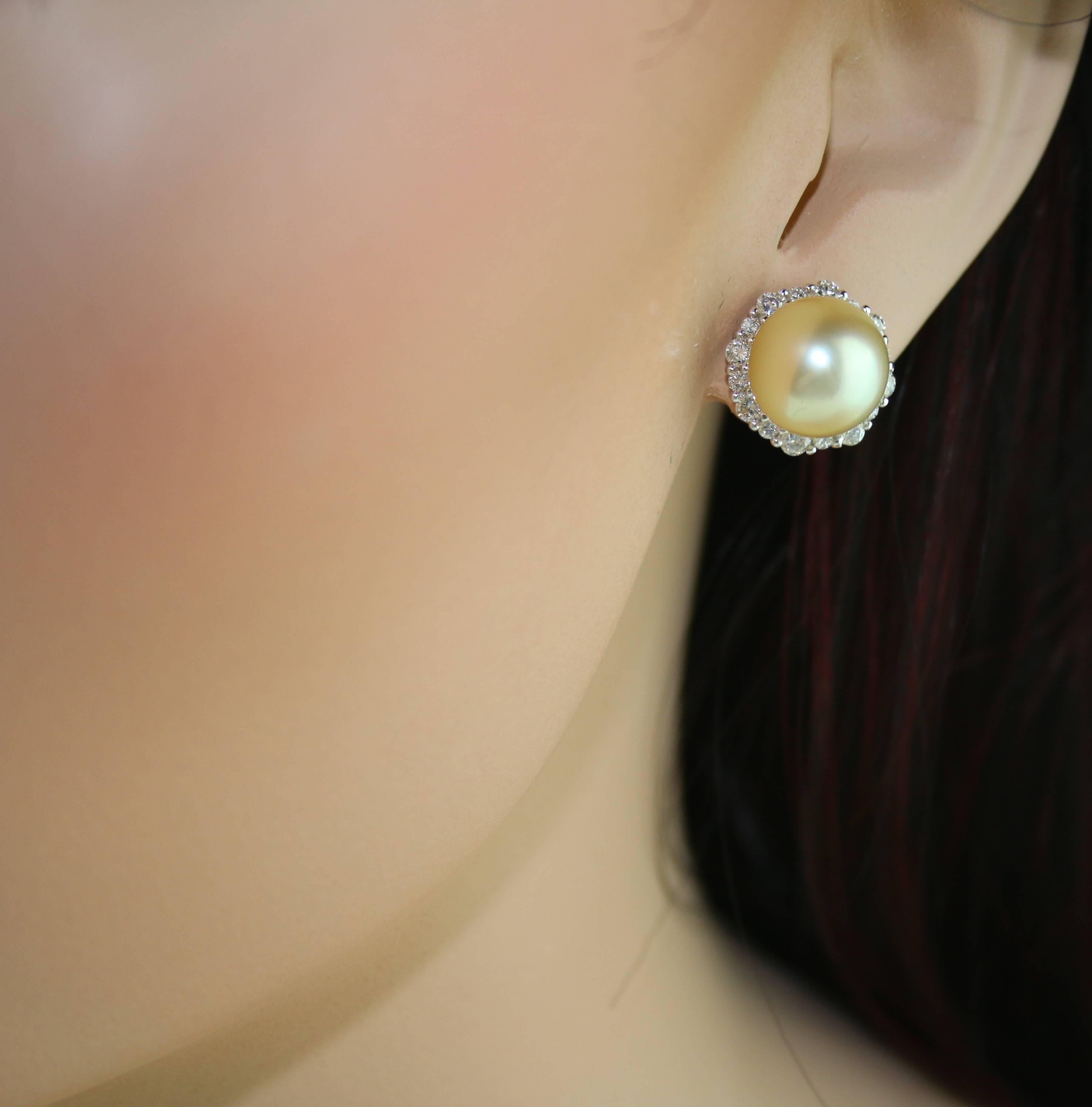 1.50 Carat Diamond Light Golden Yellow South Sea Pearls and Gold Earrings In New Condition In New York, NY