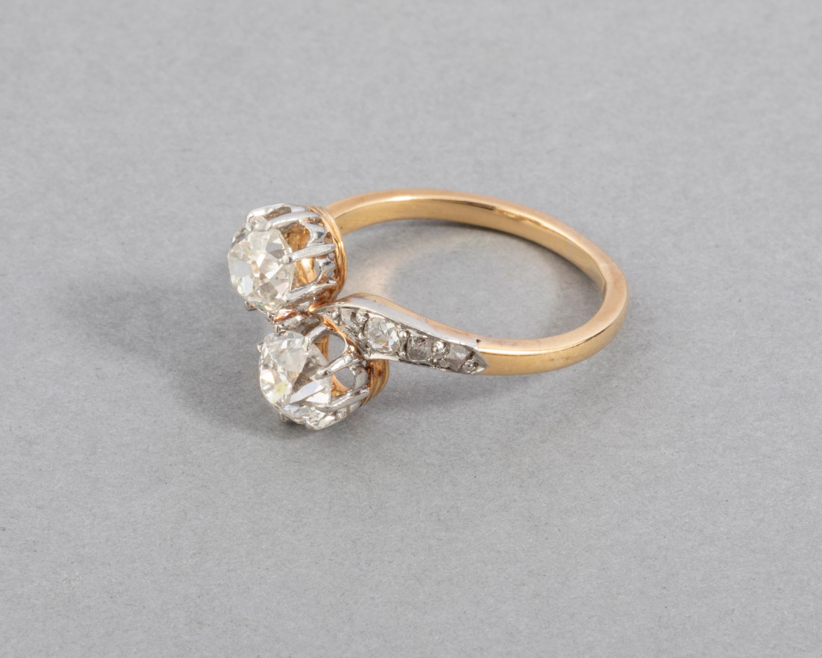 1.50 Carat Diamonds French Antique Toi et Moi Ring In Good Condition In Saint-Ouen, FR