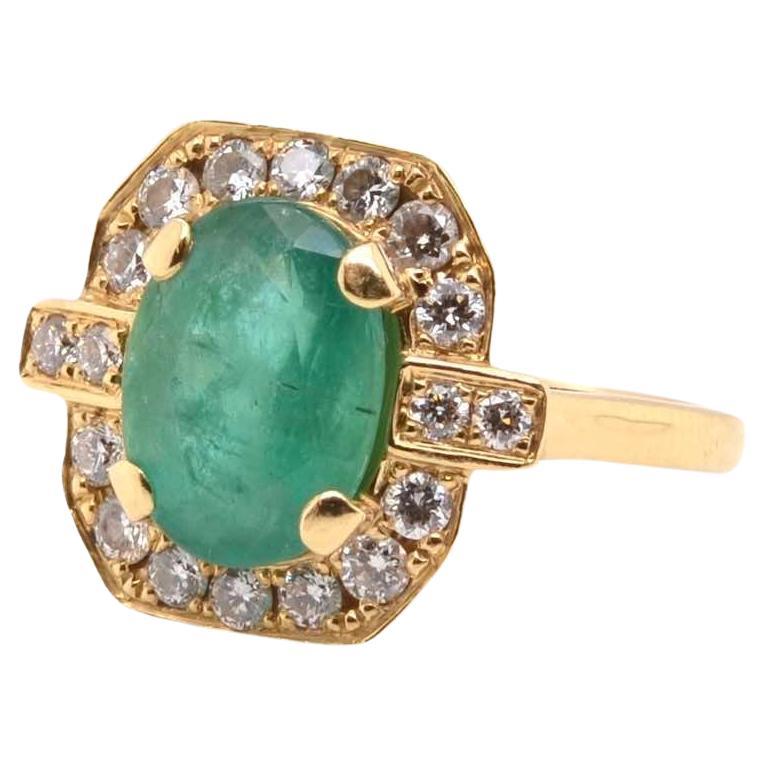 1.50 carats emerald and brilliant cuts diamonds ring For Sale
