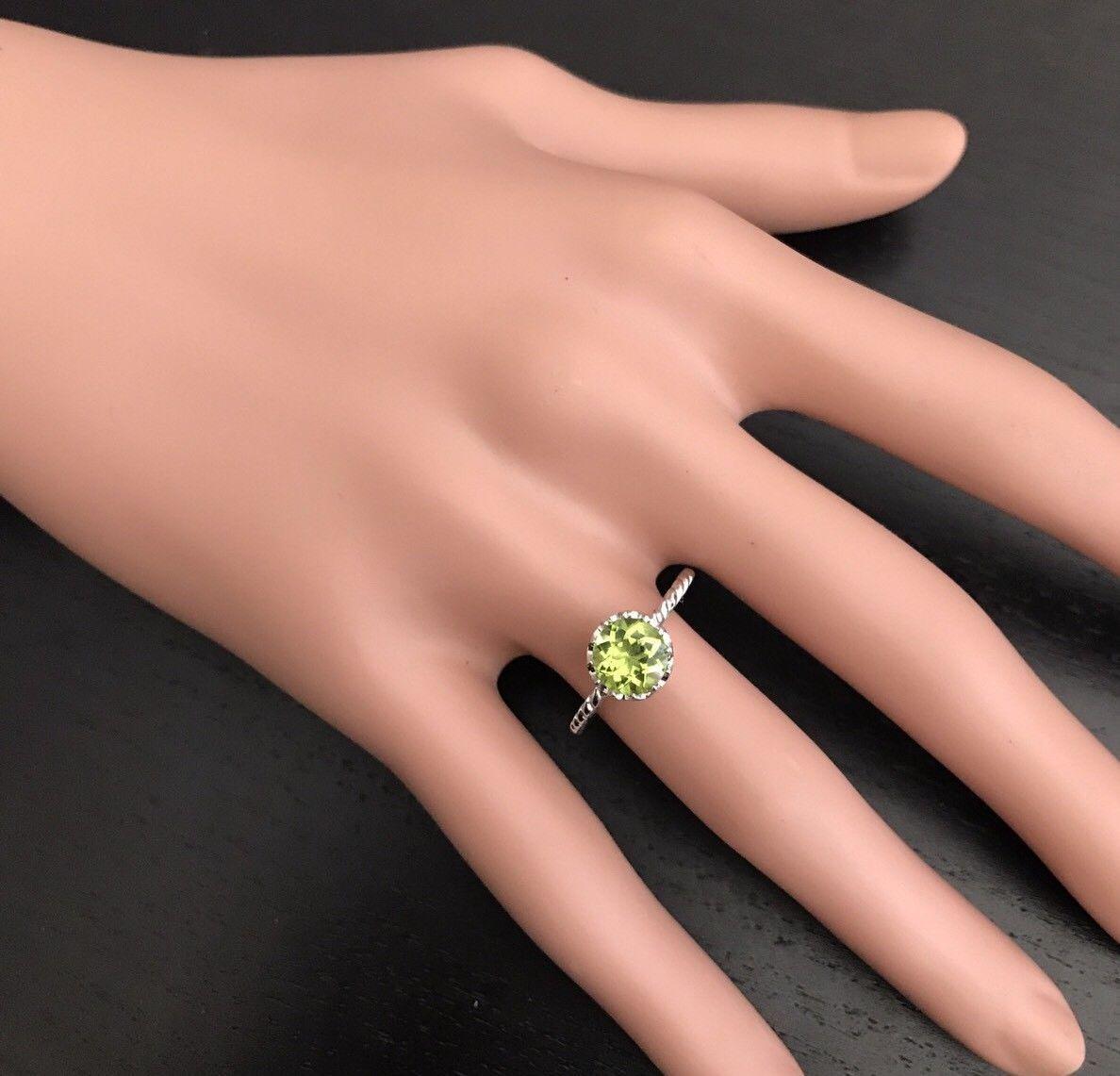De las mujeres Anillo de oro blanco macizo de 14 quilates con un exquisito peridoto natural de 1,50 quilates en venta