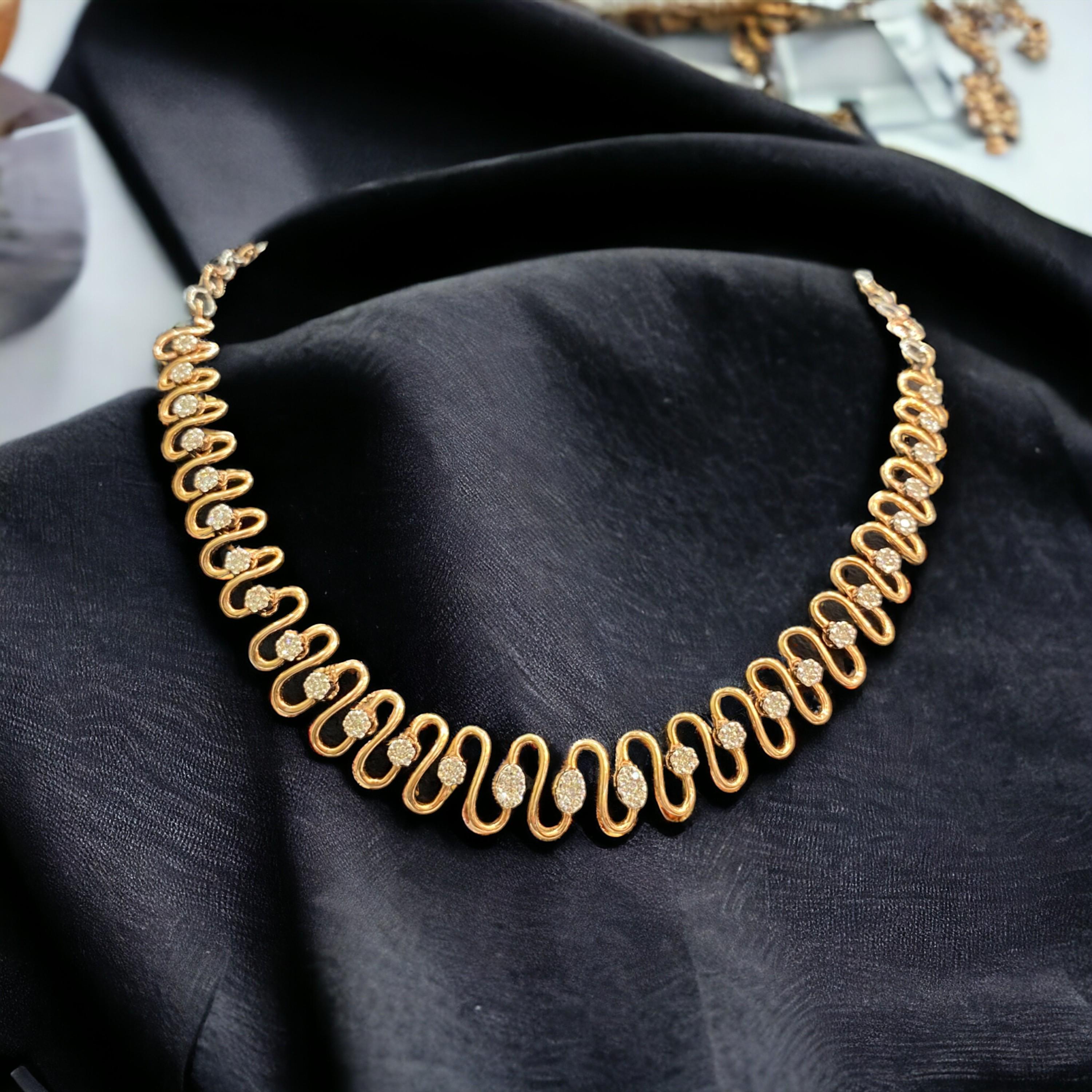 Round Cut 1.50 Carats F/VS1 Round Brilliant Cut Natural Diamonds Necklace in 14K Rose Gold For Sale