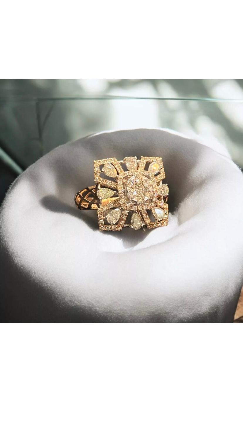 1.50 Carats Natural Diamonds  Cocktail Gold Ring In New Condition For Sale In Massafra, IT
