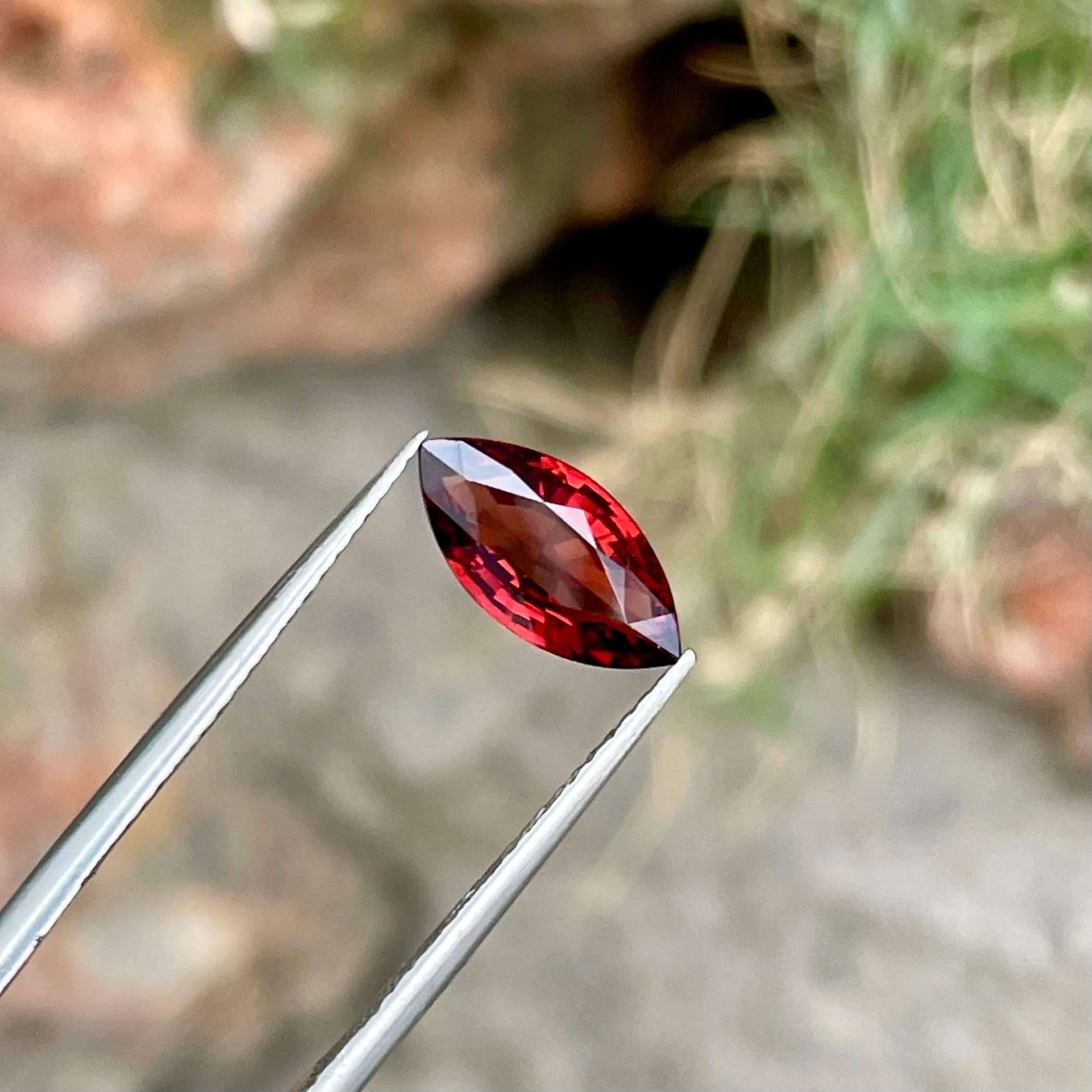 Modern 1.50 carats Red Burmese Spinel Stone Marquise Cut Natural Gemstone For Sale
