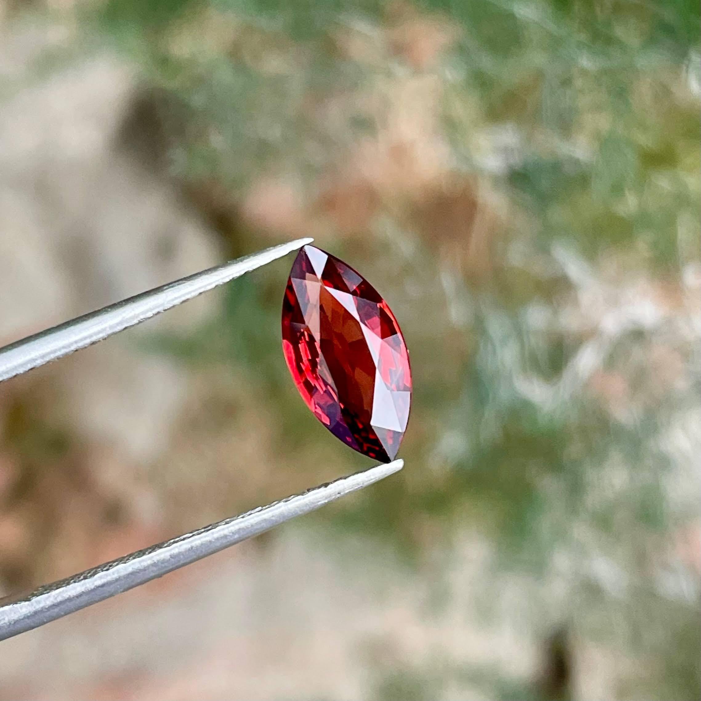 1.50 carats Red Burmese Spinel Stone Marquise Cut Natural Gemstone For Sale 3