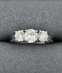 1,50 ct 3-Stein Diamant Platin Ring 1,50 ct 3-Stein Diamant Platin Ring
