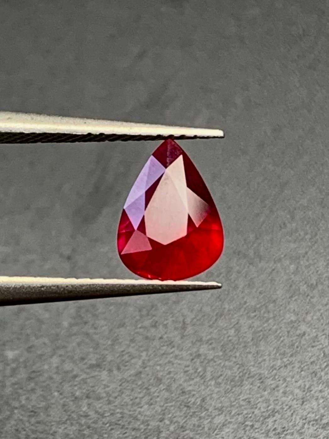 da uomo o donna 1,50 Ct Certificato AIGS Rubino Naturale Non Riscaldato colore sangue di piccione occhi puliti in vendita