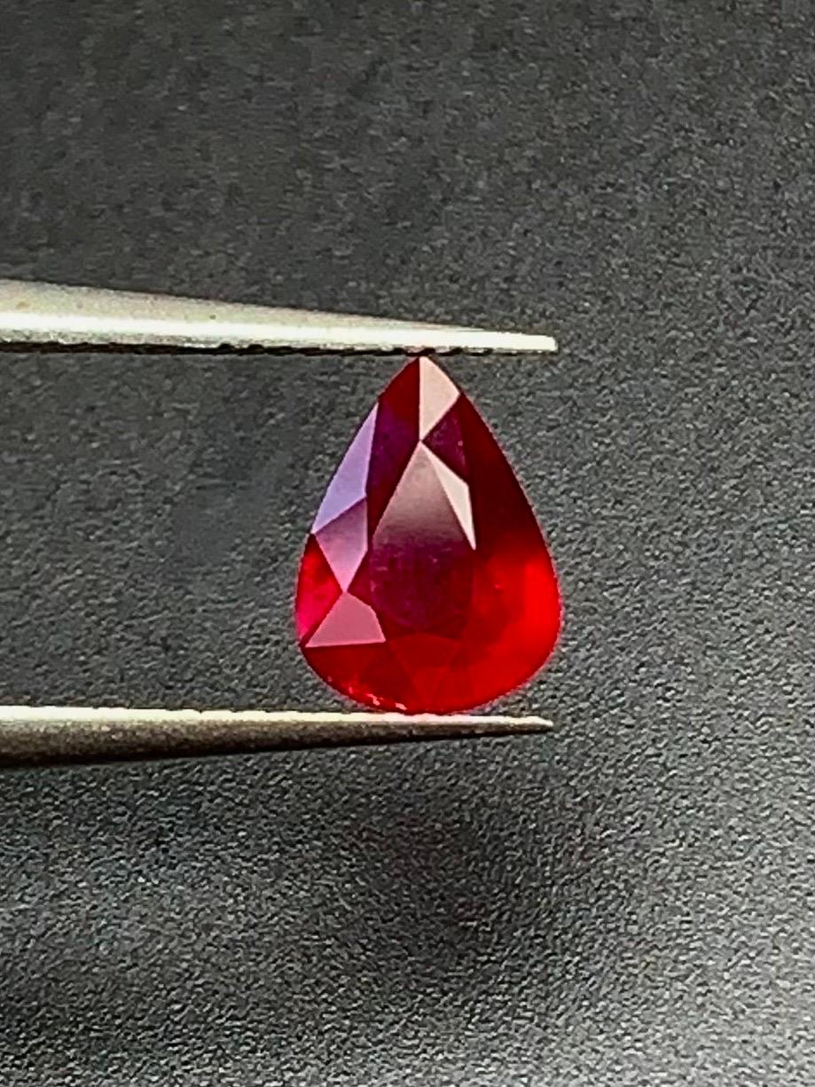1,50 Ct Certificato AIGS Rubino Naturale Non Riscaldato colore sangue di piccione occhi puliti in vendita 4