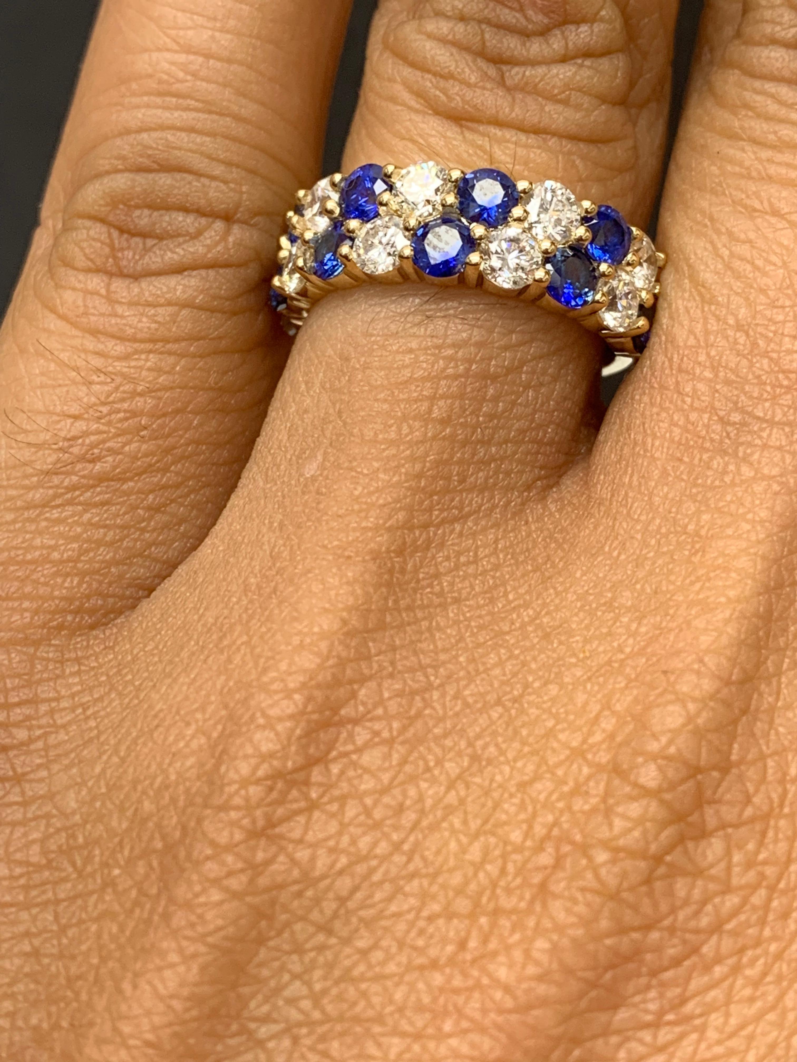 Round Cut 1.50 Ct Blue Sapphire and Diamond Double Row ZicZac Band Ring 14K Yellow Gold For Sale