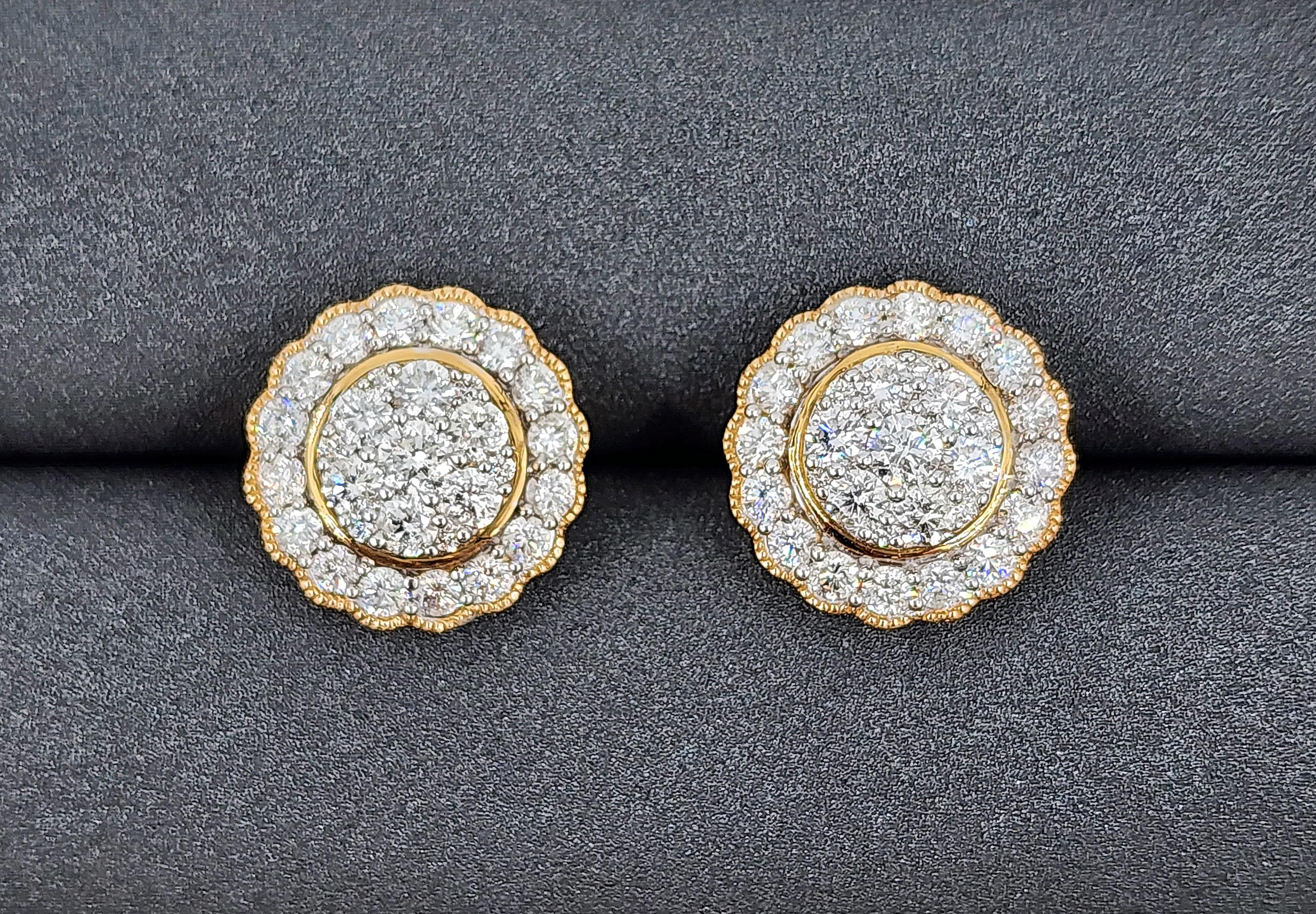 Femenino o masculino Pendientes de diamantes en racimo de 1,50 ct en venta