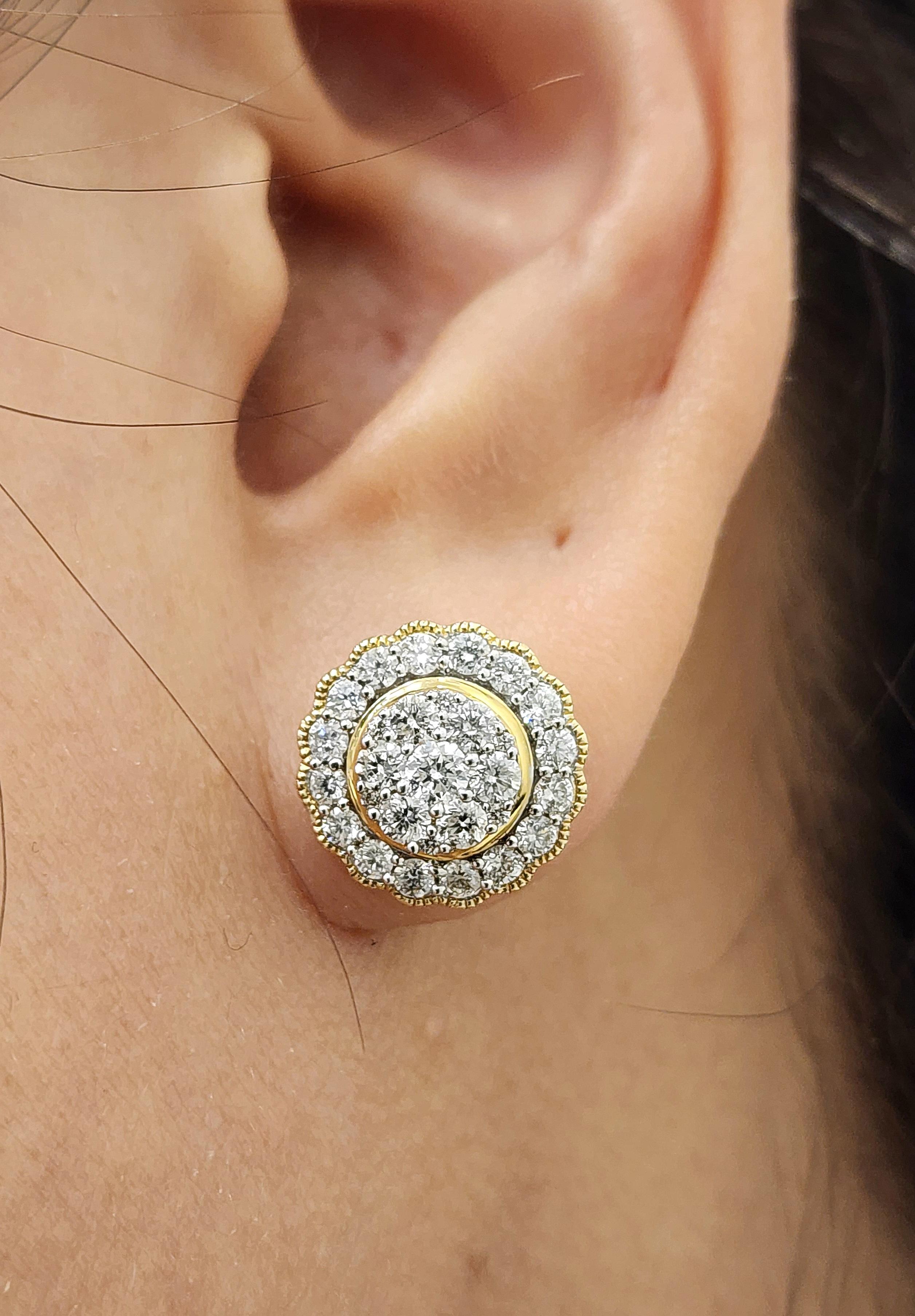 Pendientes de diamantes en racimo de 1,50 ct Moderno en venta