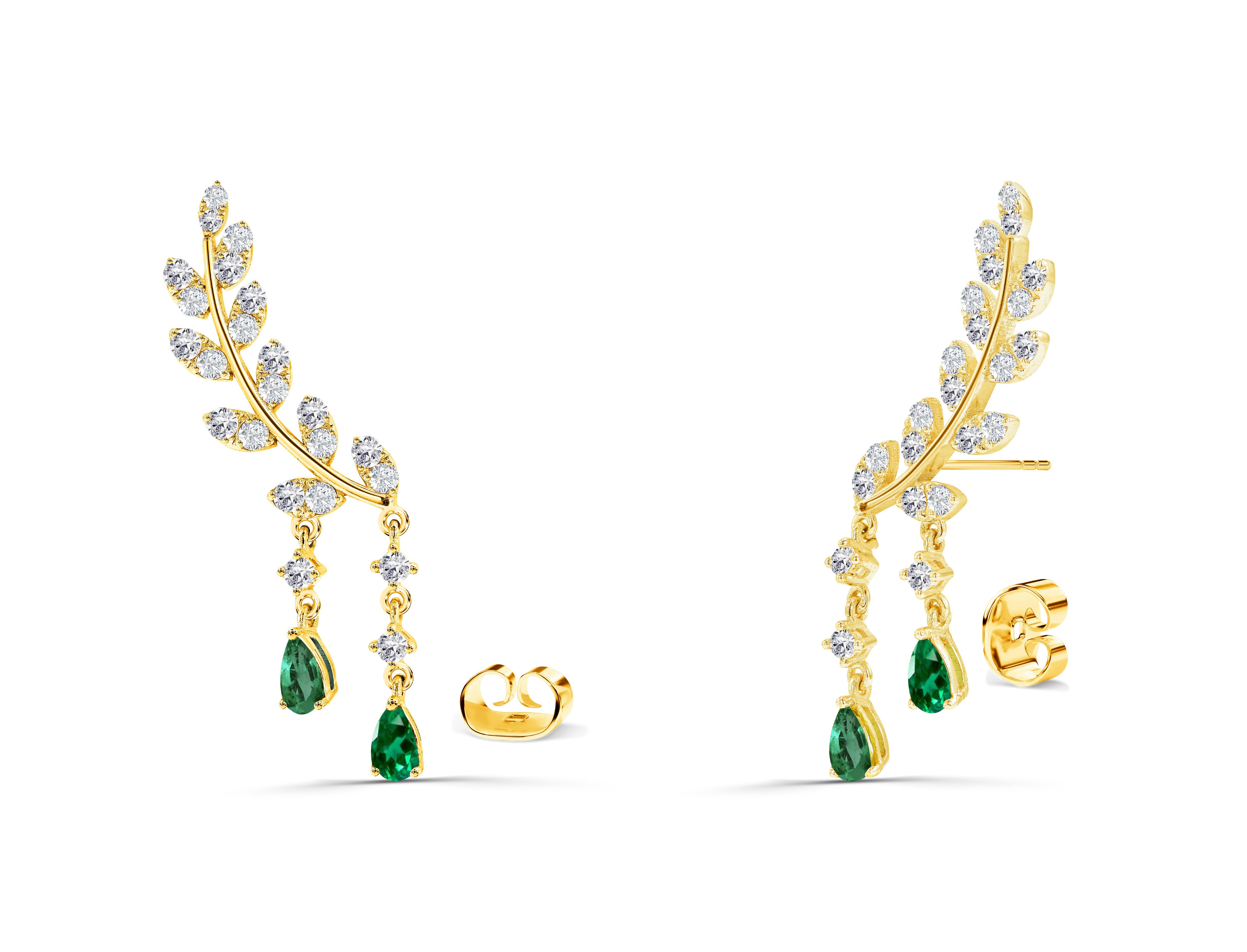 Modern 2.25ct Diamond And Emerald Leaf Drop Earrings In 14k Gold Round Cut Diamond For Sale