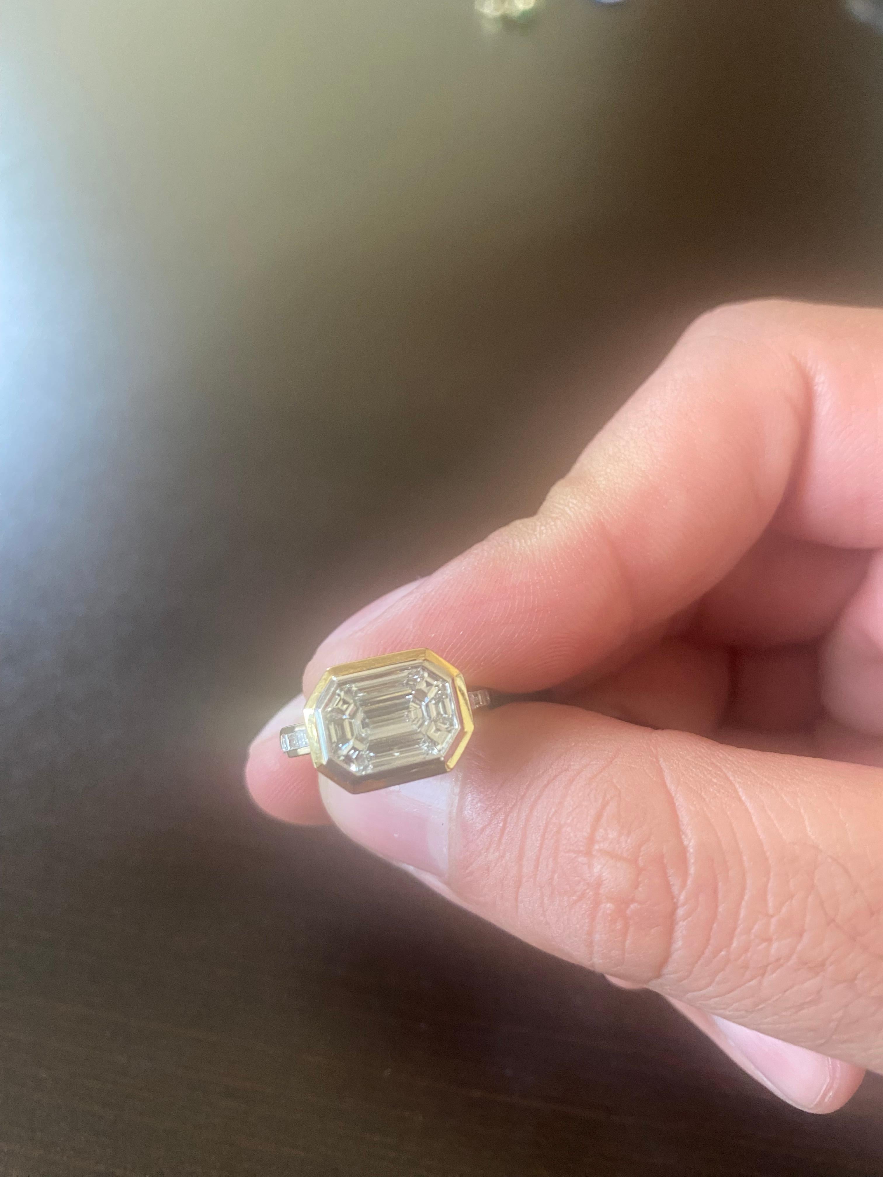 1.50 Ct. Bague cocktail taille émeraude or jaune Neuf - En vente à Great Neck, NY