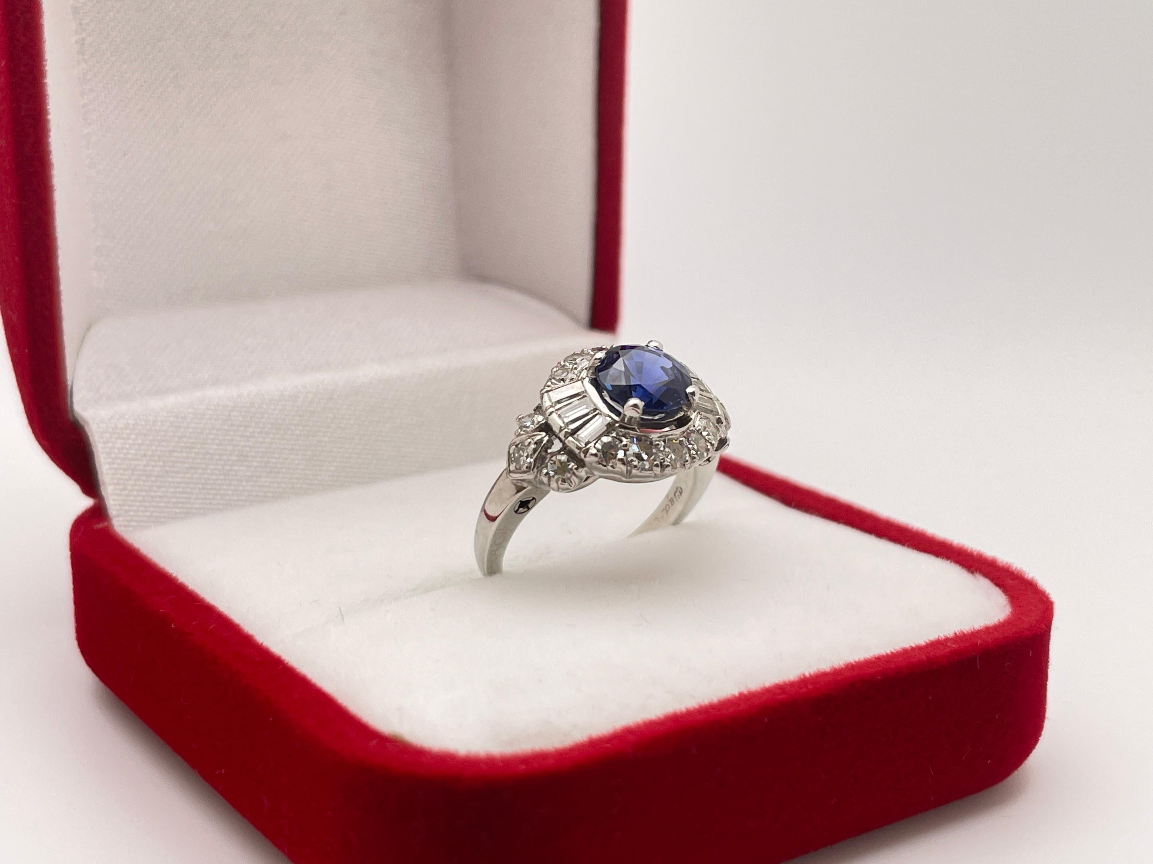 Round Cut 1.50 CT Sapphire Diamond Platinum Engagement Ring For Sale