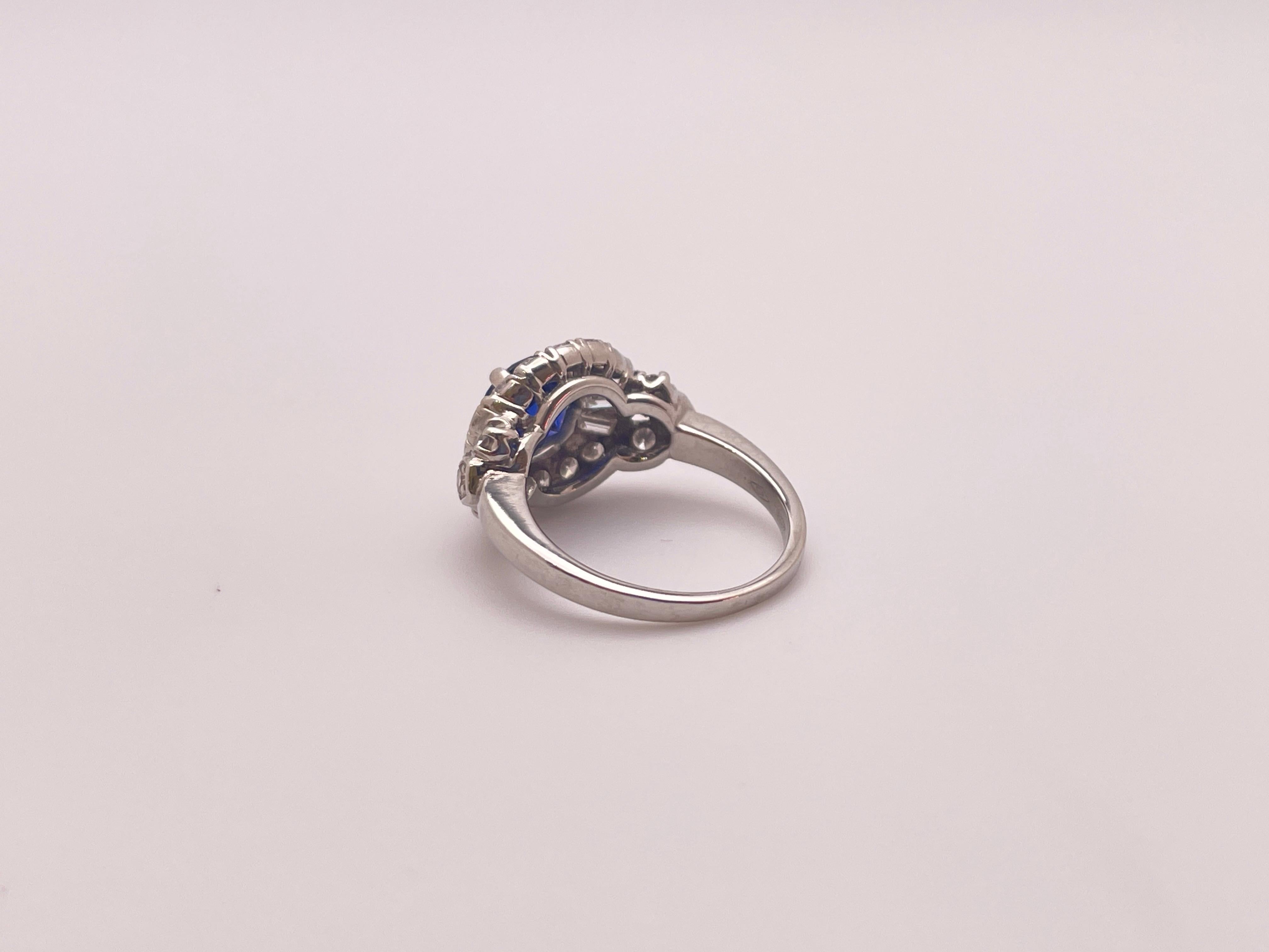 1.50 CT Sapphire Diamond Platinum Engagement Ring For Sale 3