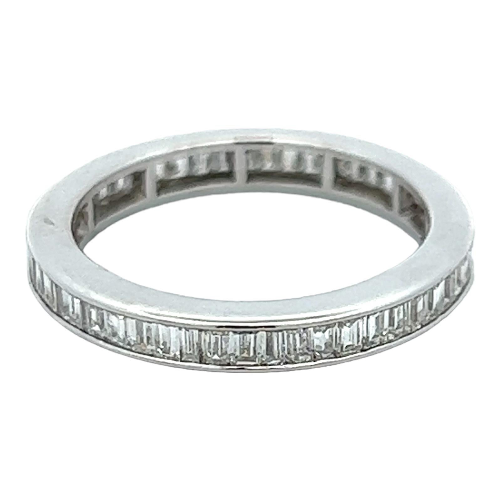 1.50 CTW Baguette Diamond Platinum Eternity Wedding Band Ring In Excellent Condition In Boca Raton, FL