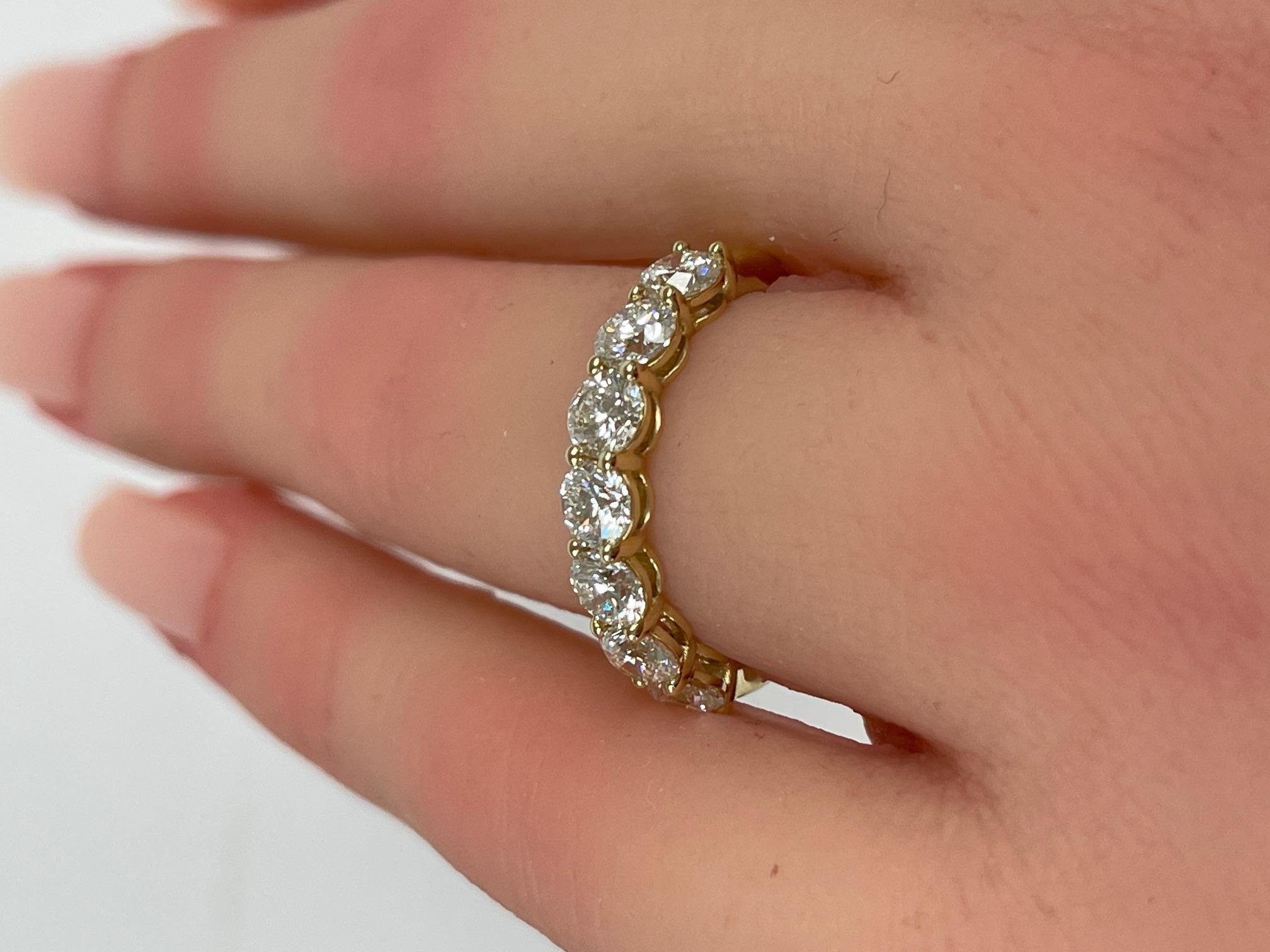 1.50 CTW.  Bracelet demi-éternité en or jaune 14K avec diamants ronds et brillants en vente 4