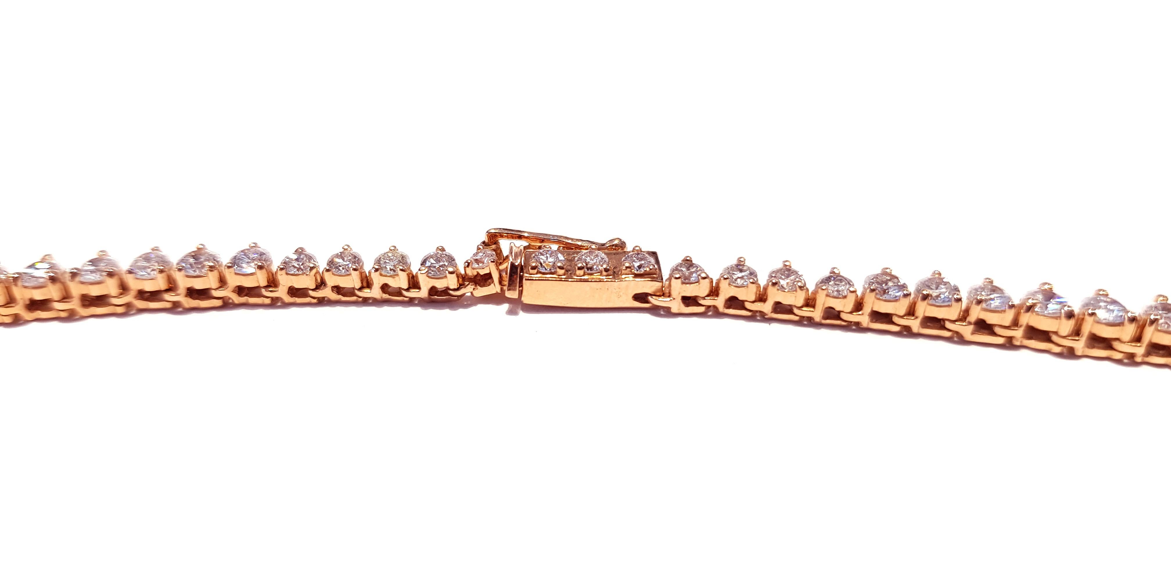 Collier ligne tennis Riviera à trois griffes en or rose 18 carats et diamants 15 carats en vente 1