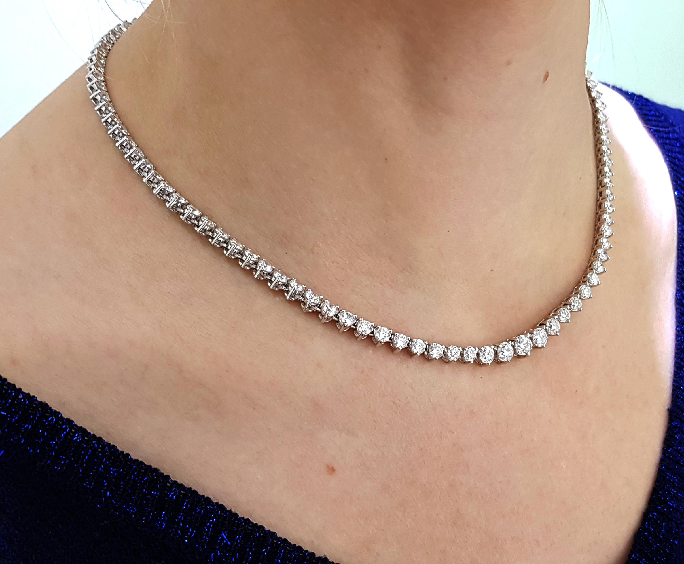 Round Cut 15.00 Carat Diamond Riviera Three Claws 18 Karat White Gold Tennis Line Necklace For Sale