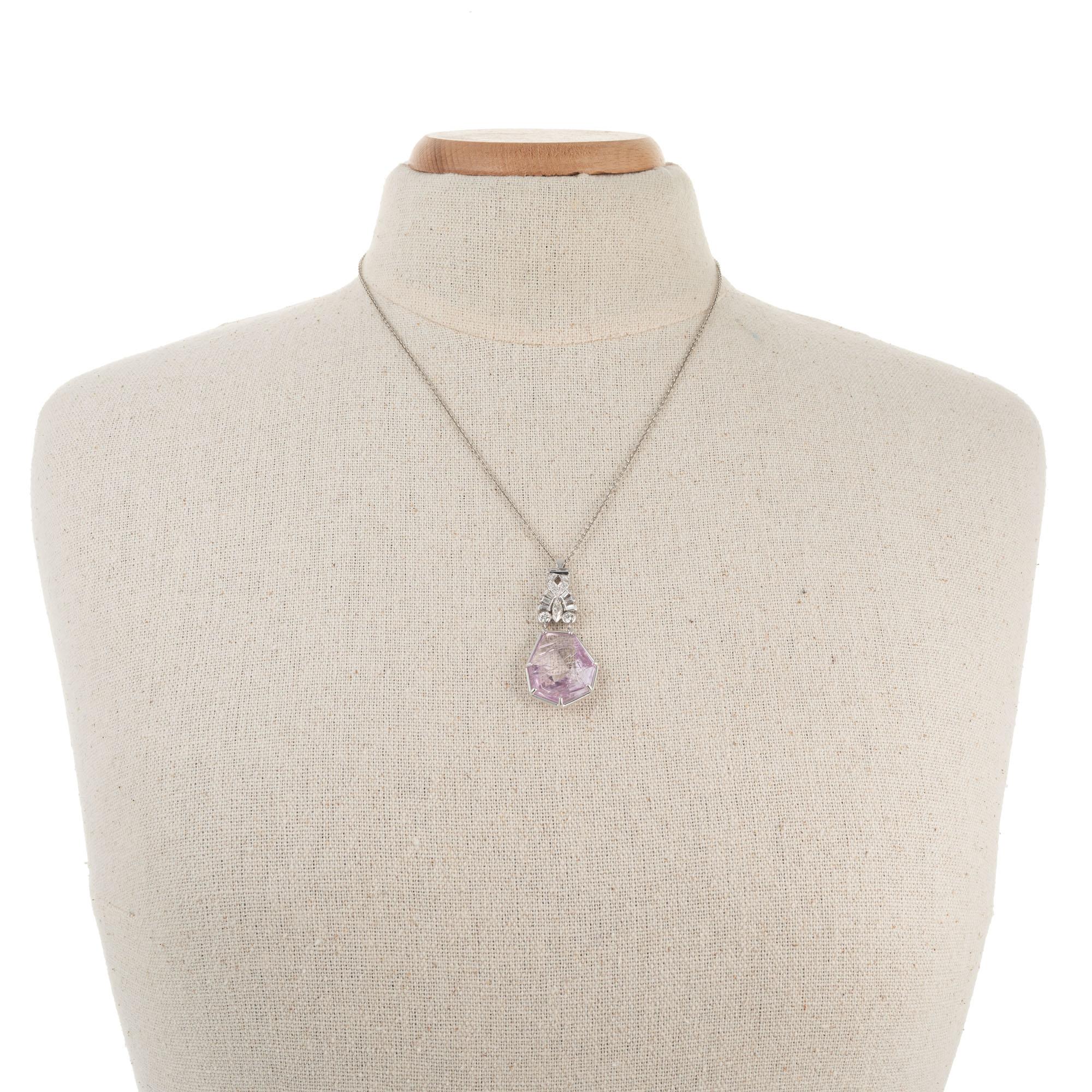 15.00 Carat Geometric Kunzite Diamond Platinum Art Deco Pendant Necklace Pour femmes en vente