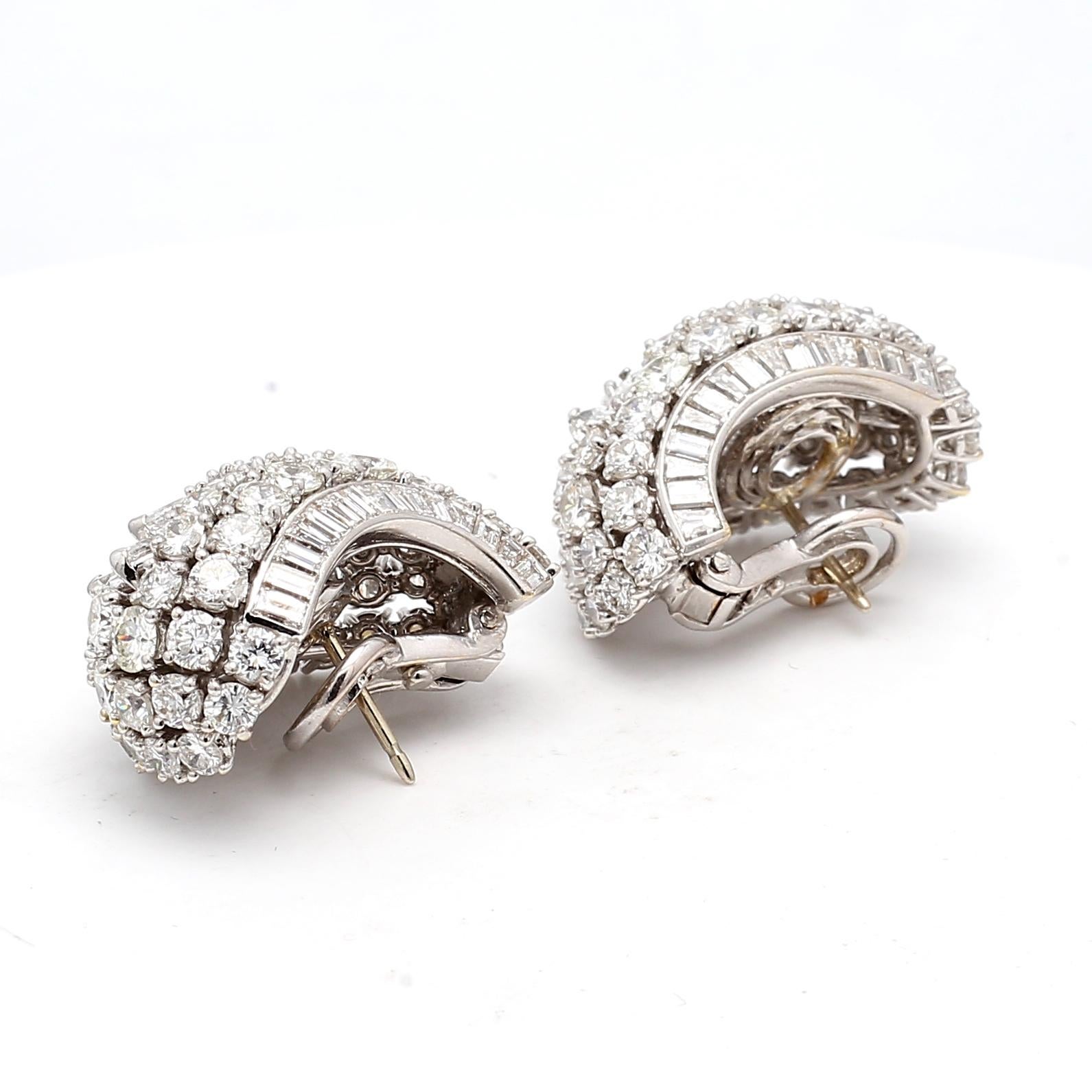 15.00 Boucles d'oreilles en or blanc 18 carats avec diamants de taille mixte H SI1 en vente 2