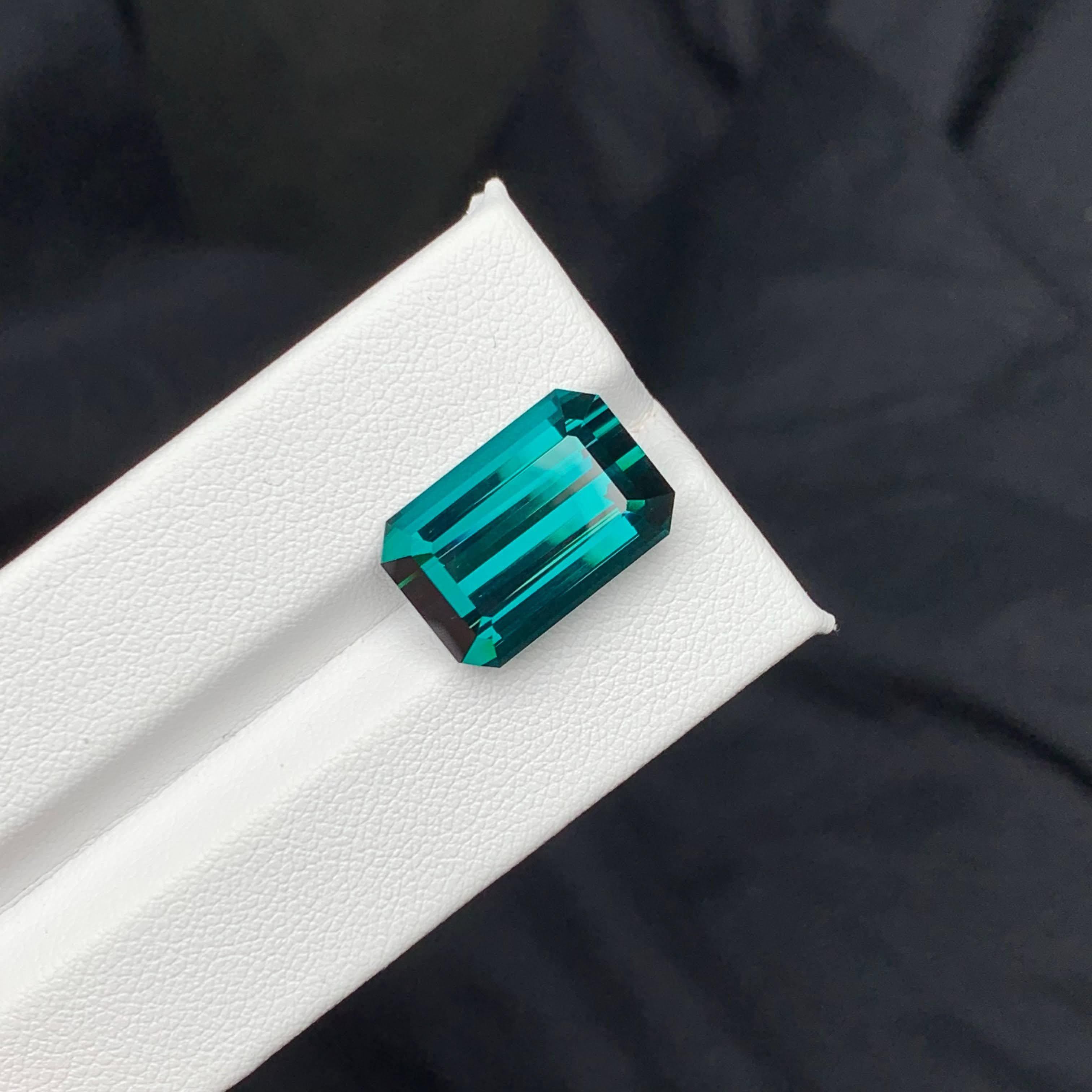 15.00 Carat Natural Loose Pretty Blue Tourmaline Emerald Cut Afghan Gemstone In New Condition For Sale In Bangkok, TH