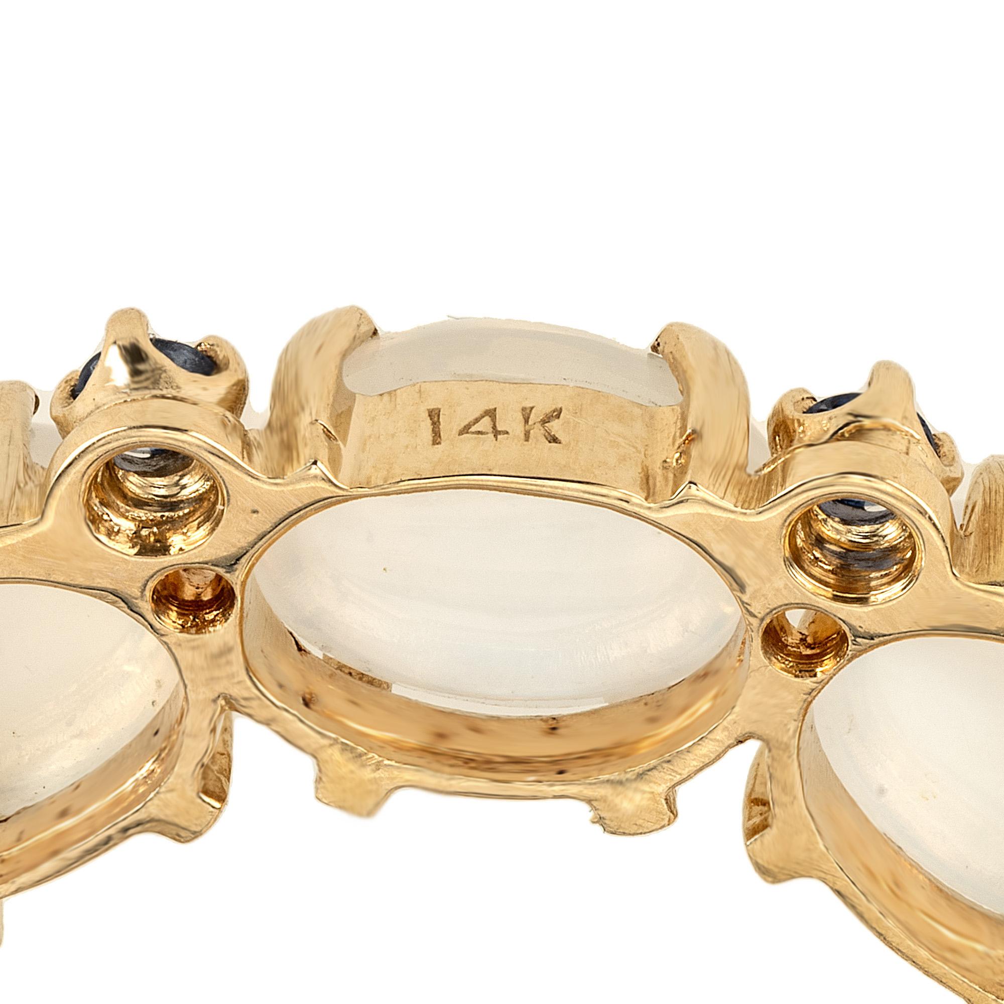 Gelbgoldbrosche 15,00 Karat Oval Mondstein Runder Saphir Gelbgold Kreis Brosche im Zustand „Hervorragend“ im Angebot in Stamford, CT