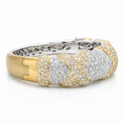 15.00 Carat Pave VVS Diamond Crossover Bangle in 18K Gold
