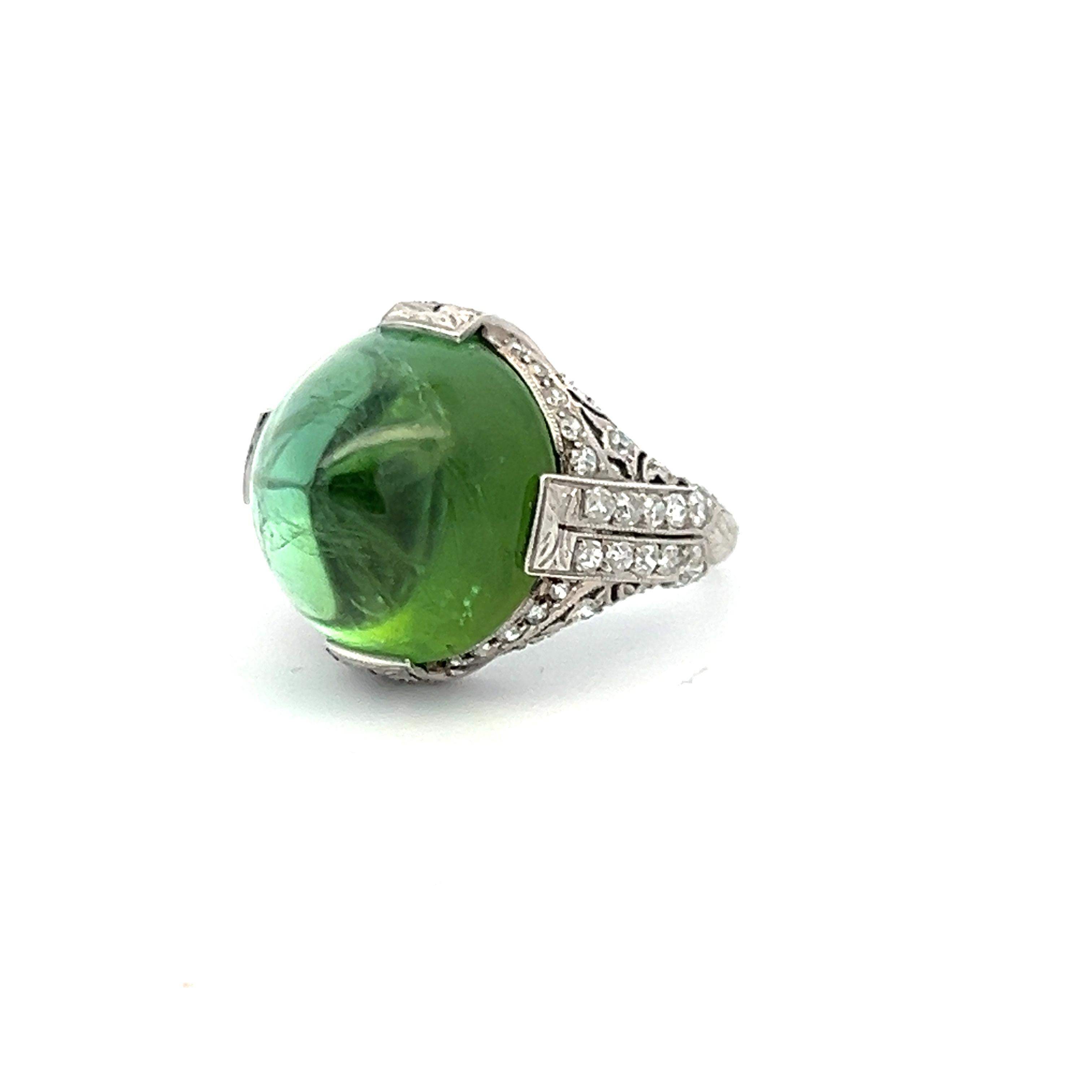 15.00 Carat Peridot 0.60 Carat Round Brilliant Diamond Platinum Cocktail Ring In Good Condition For Sale In New York, NY