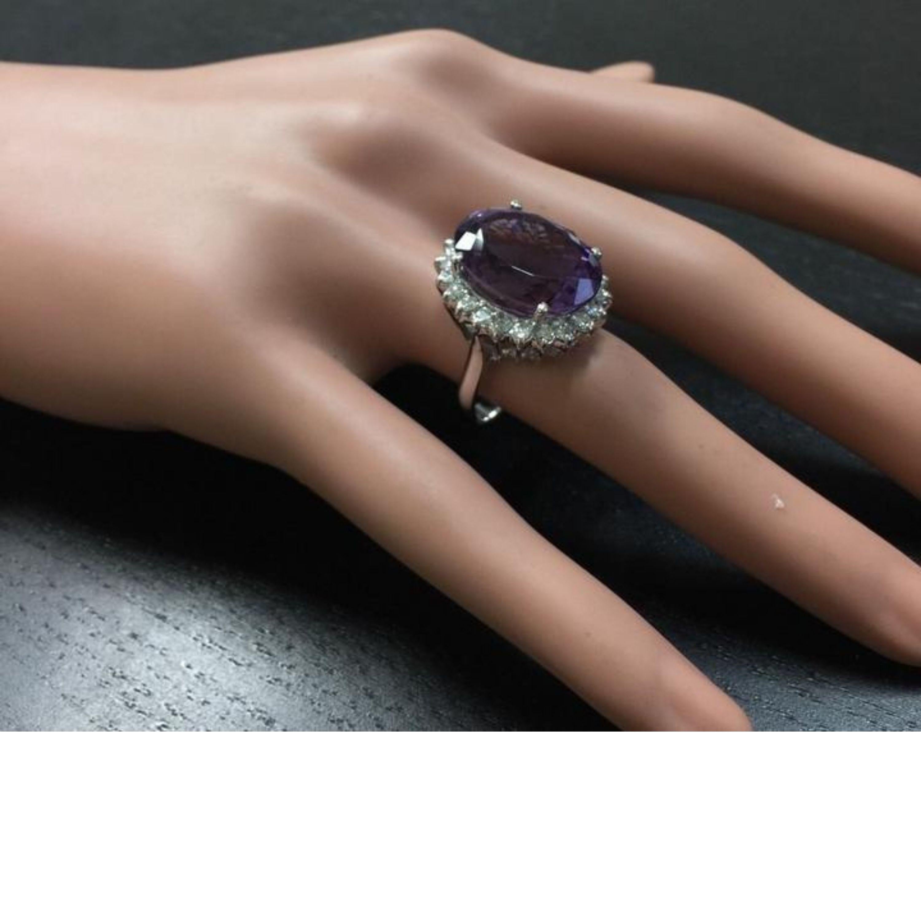 Women's 15.00 Carat Natural Amethyst and Diamond 14 Karat Solid White Gold Ring For Sale