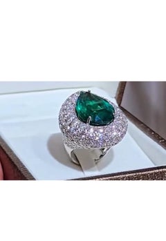 15.00 Carats Zambian Emerald 10.00 Ct Diamonds 18K Gold Ring