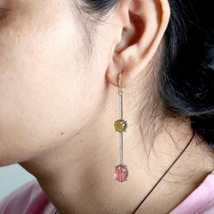 Boucles d'oreilles pendantes longues en or 14 carats, ornées de diamants et de tourmalines multicolores taillées de 15,01 carats